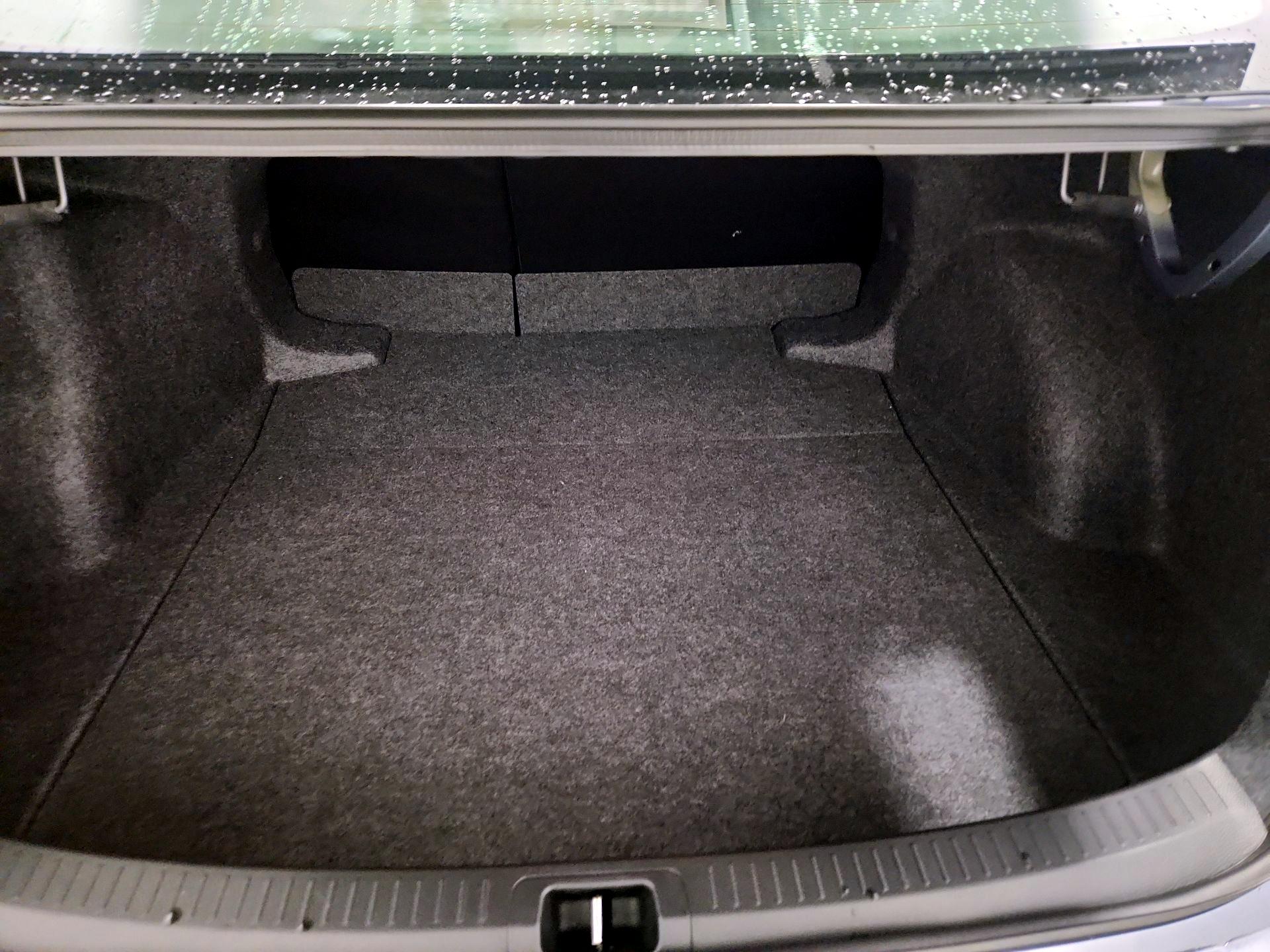 Thumbnail: 2025 Toyota Corolla - 20