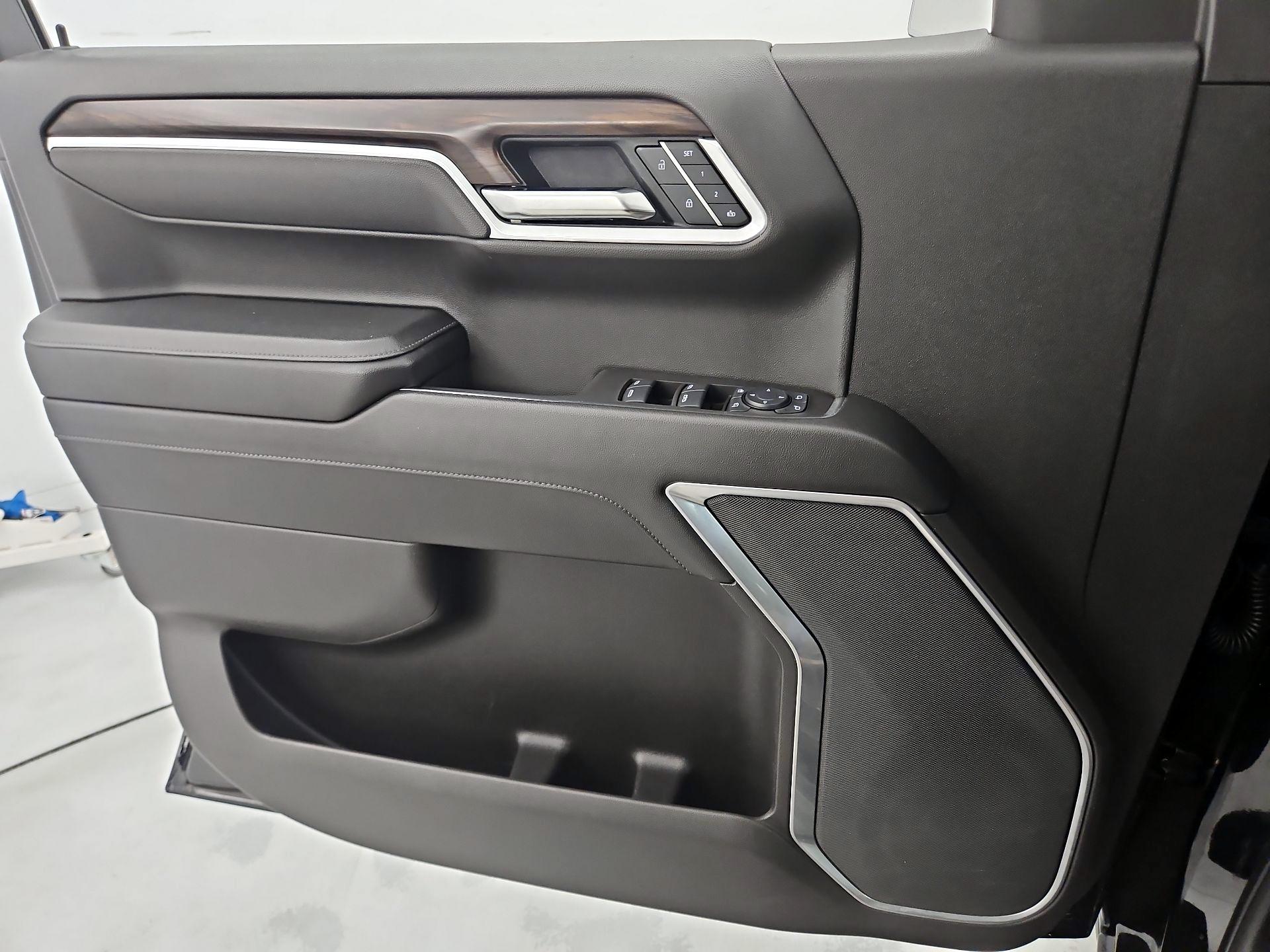 Thumbnail: 2025 GMC Sierra 1500 - 12