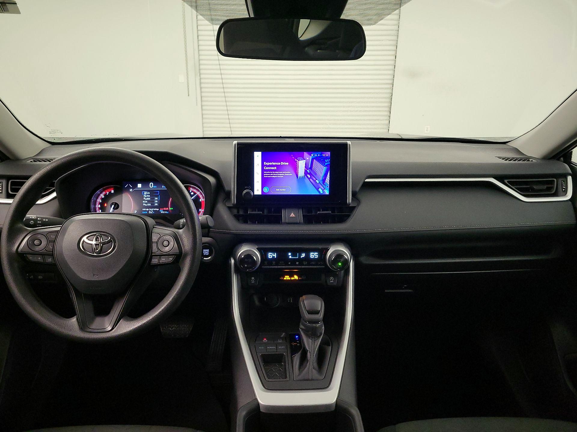 Thumbnail: 2024 Toyota RAV4 - 9