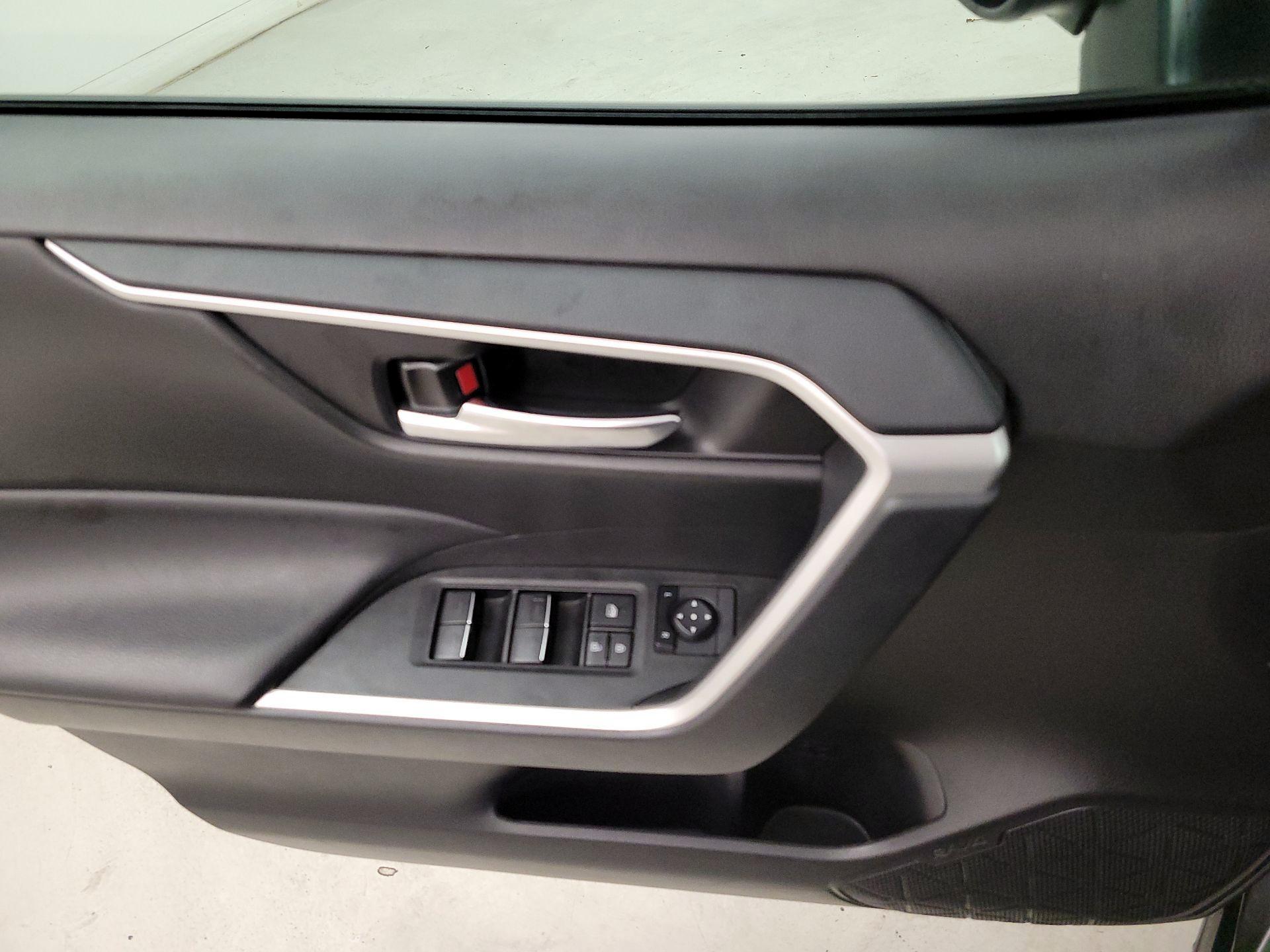 Thumbnail: 2024 Toyota RAV4 - 12