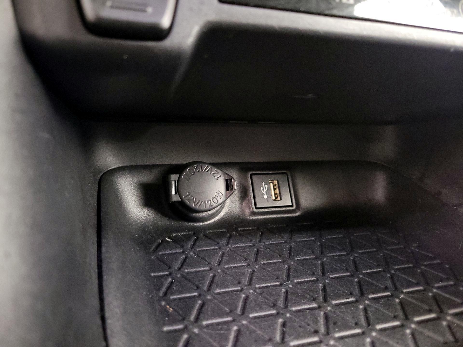 Thumbnail: 2024 Toyota RAV4 - 18