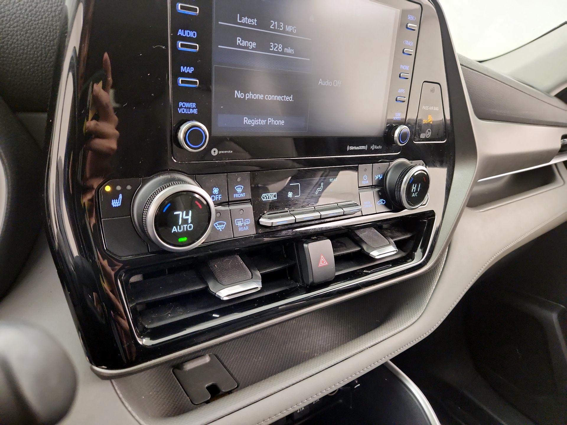 Thumbnail: 2020 Toyota Highlander - 16