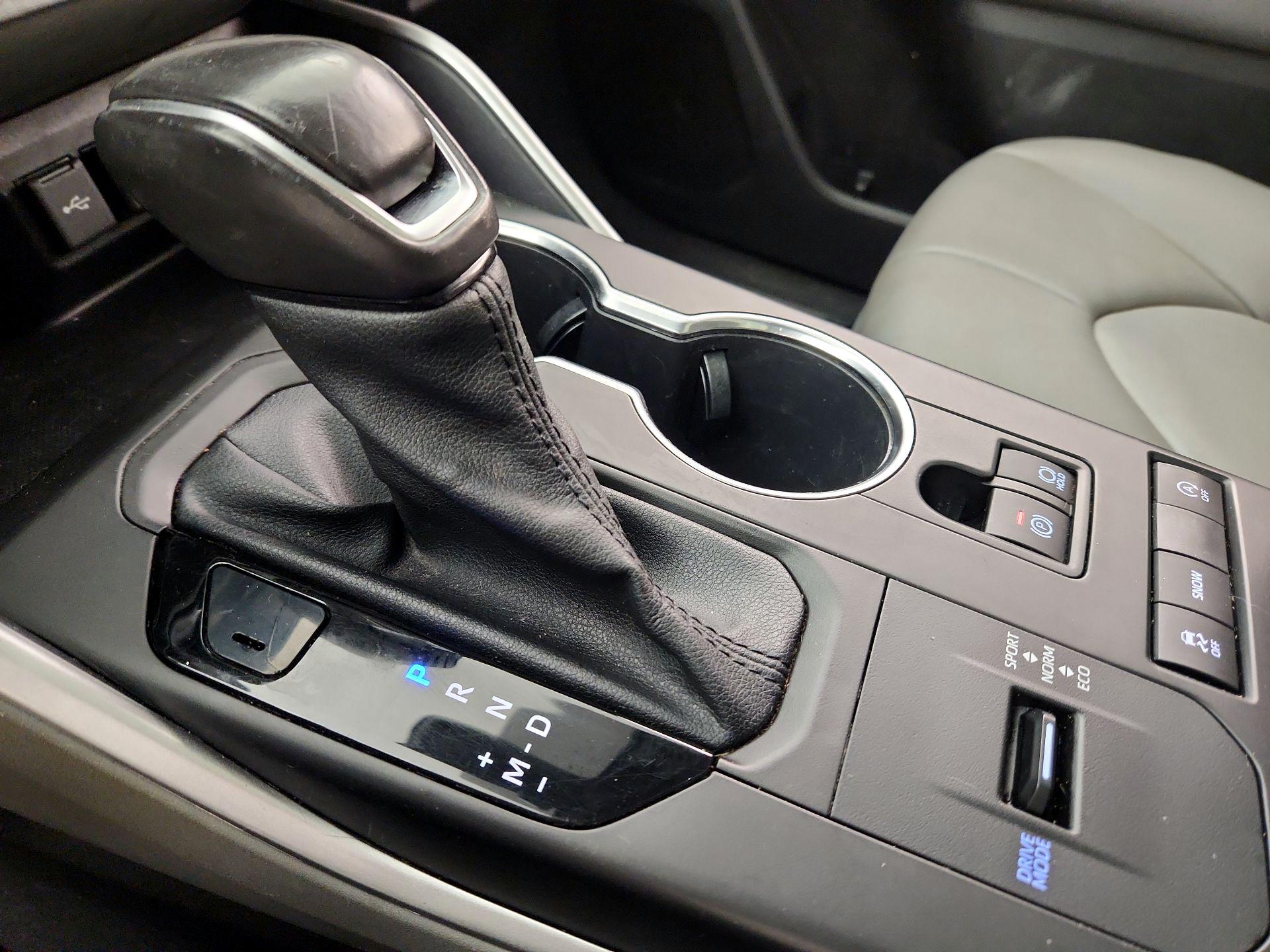 Thumbnail: 2020 Toyota Highlander - 17