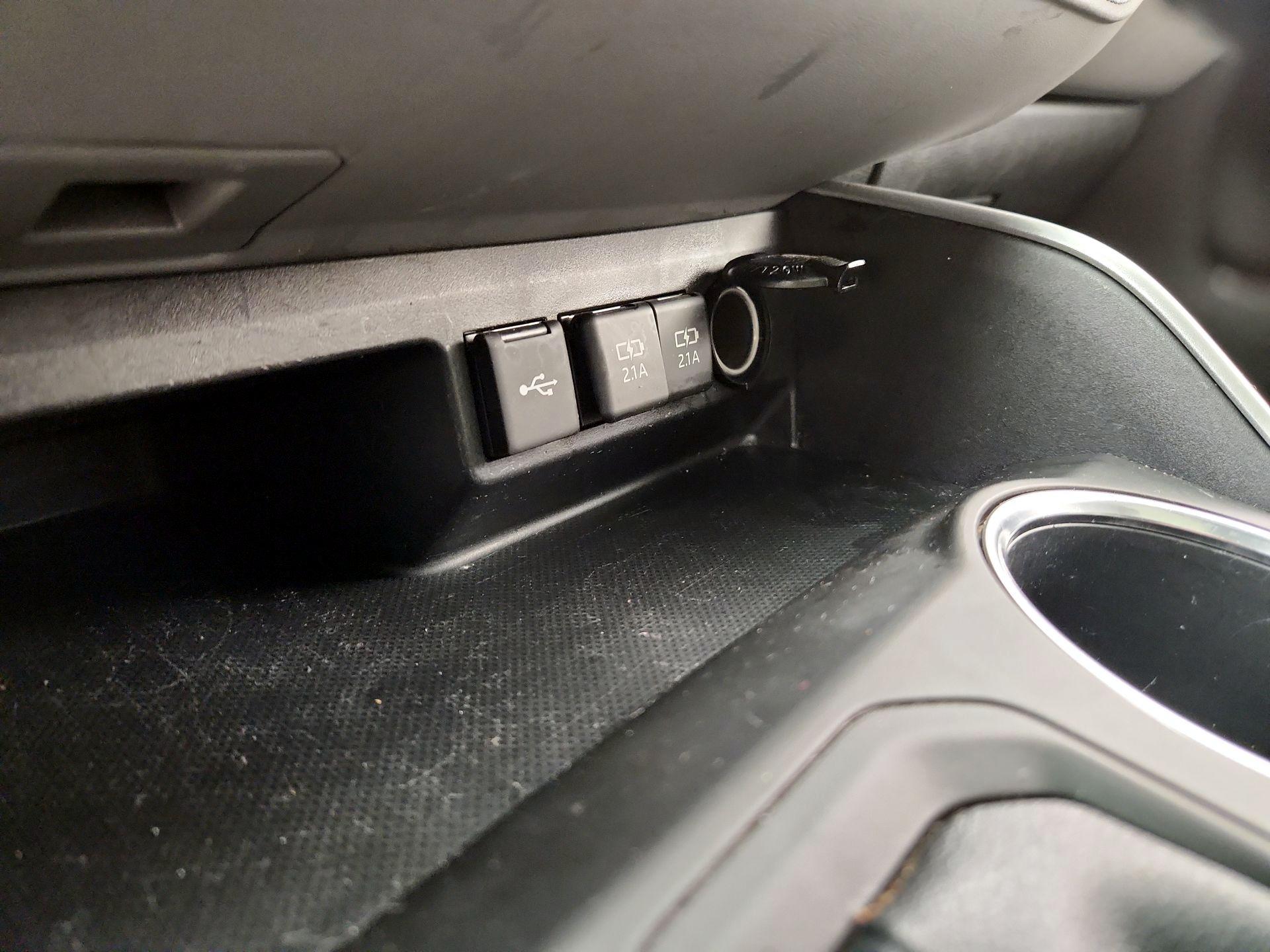 Thumbnail: 2020 Toyota Highlander - 18