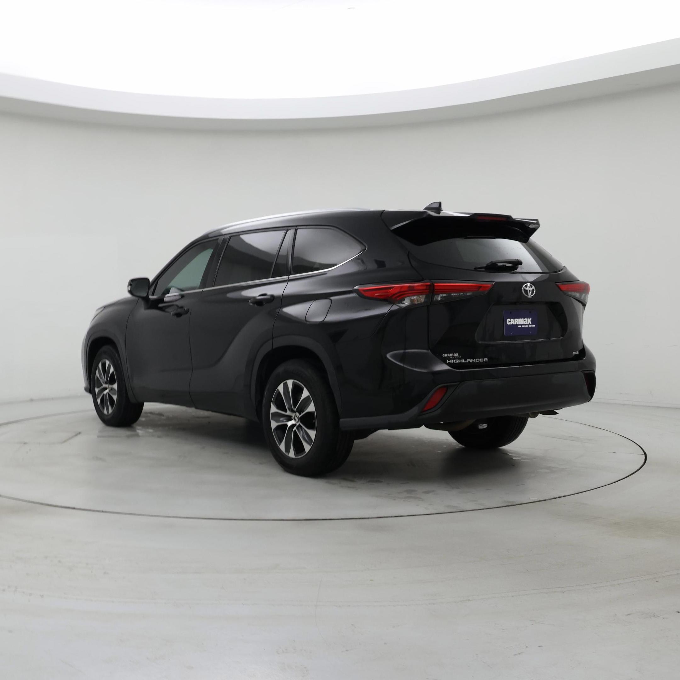Thumbnail: 2020 Toyota Highlander - 2