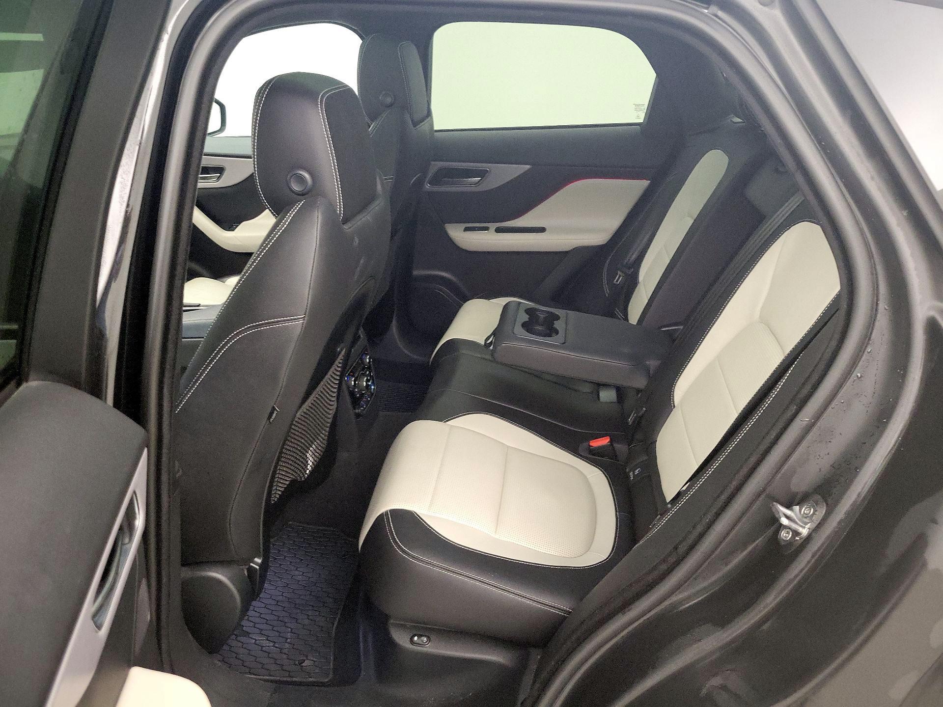 Thumbnail: 2019 Jaguar F-Pace - 19