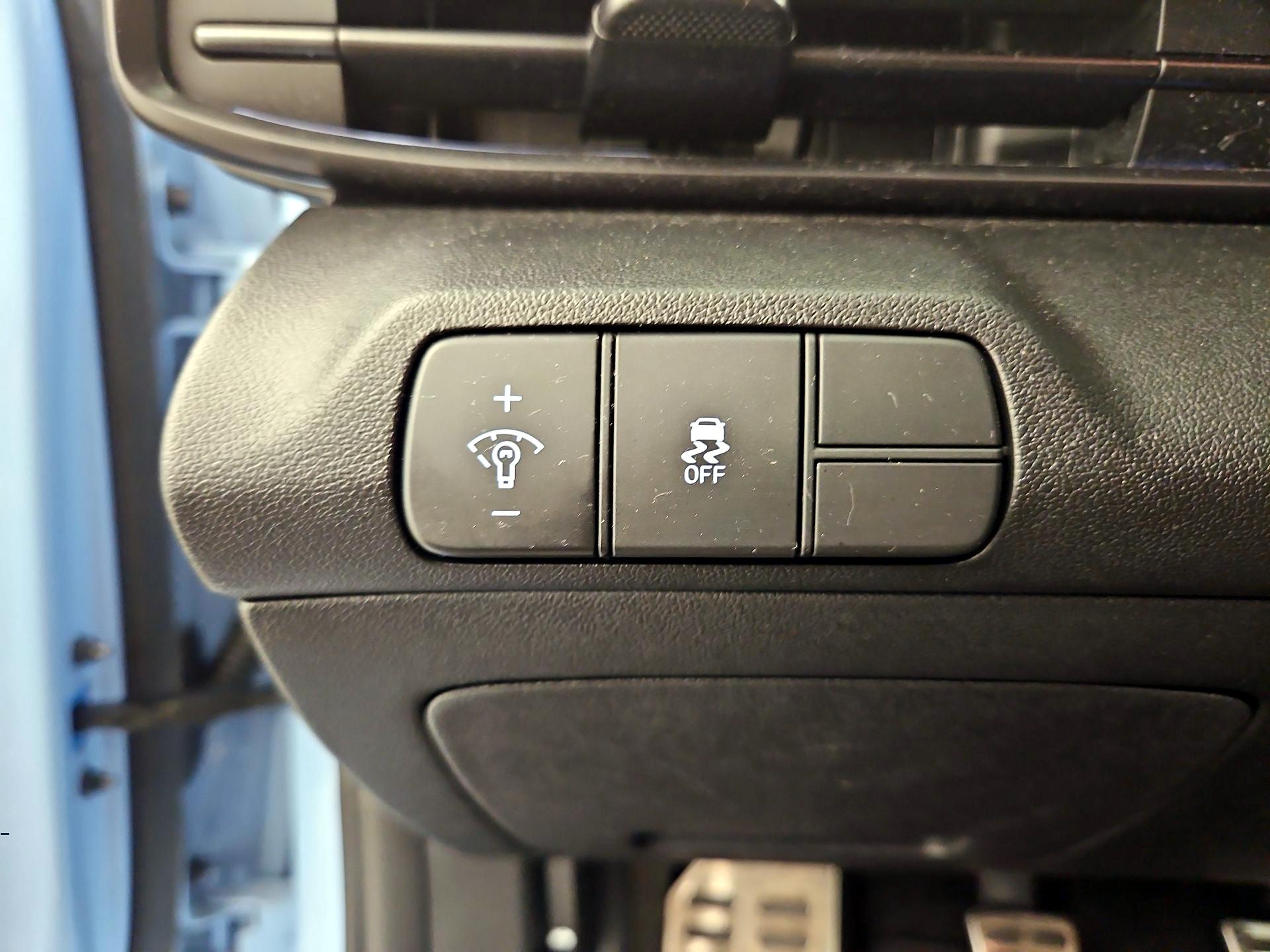 Thumbnail: 2025 Hyundai Elantra - 13