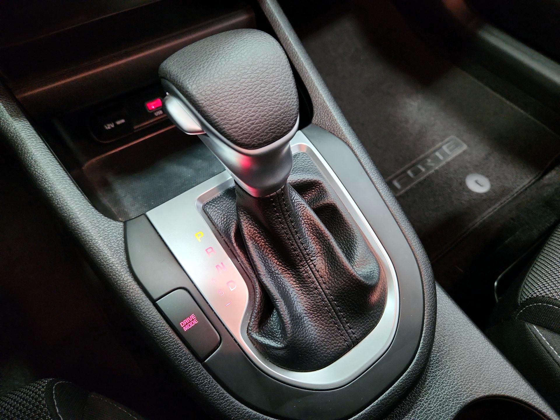 Thumbnail: 2024 Kia Forte - 17