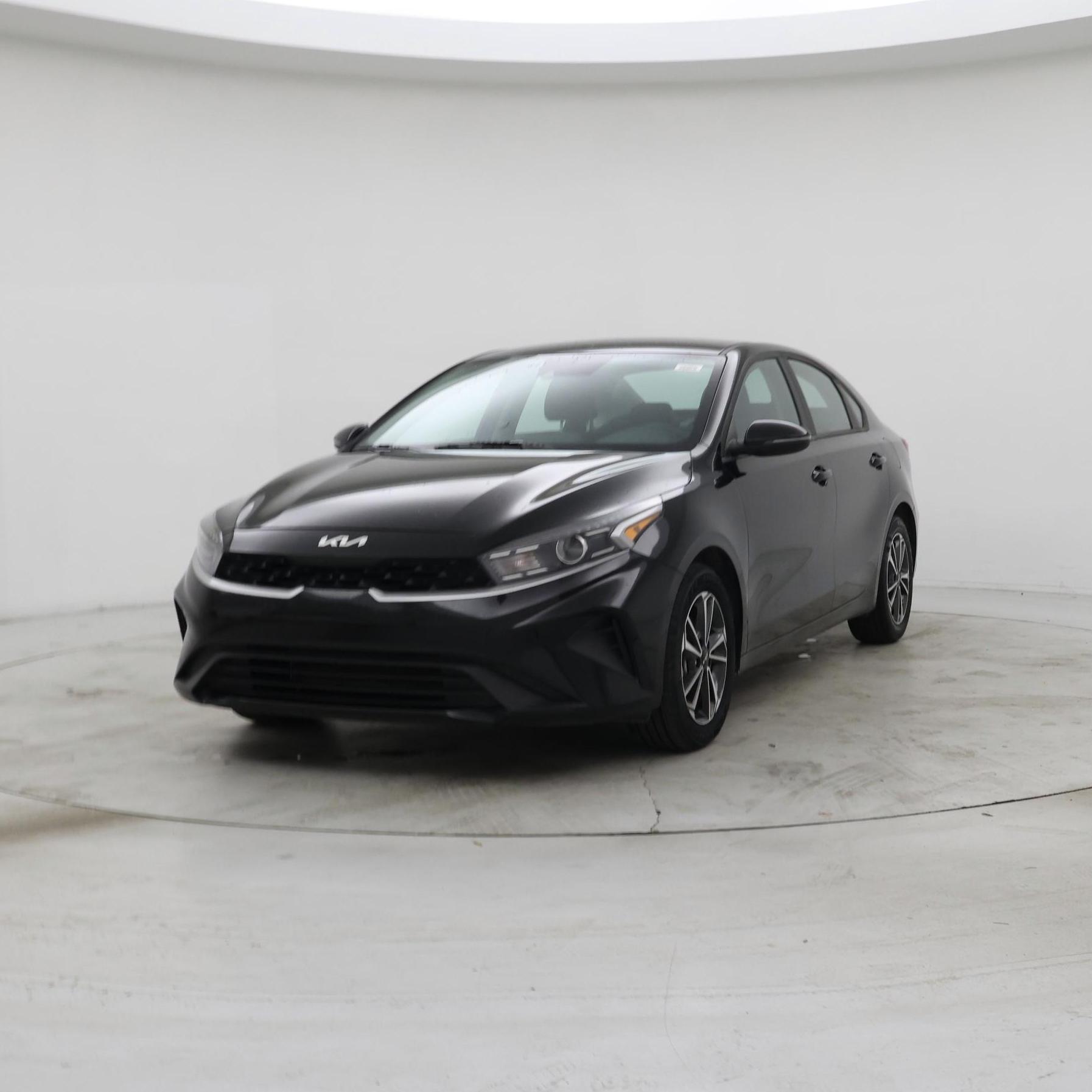 Thumbnail: 2024 Kia Forte - 4