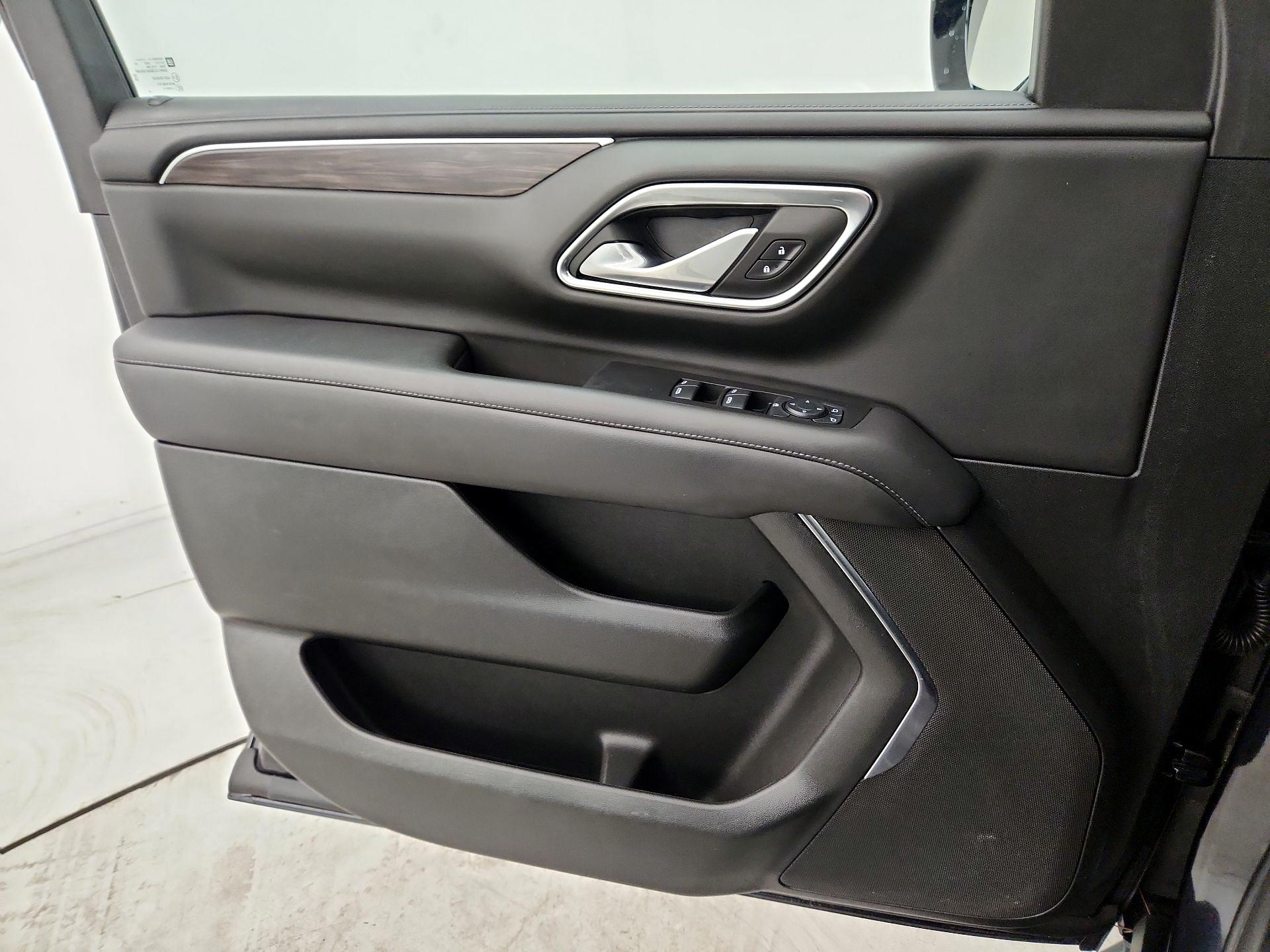 Thumbnail: 2024 Chevrolet Suburban - 10