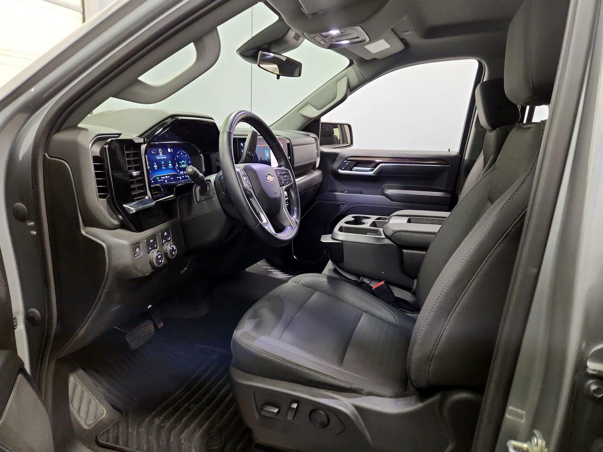 Thumbnail: 2023 Chevrolet Silverado 1500 - 11