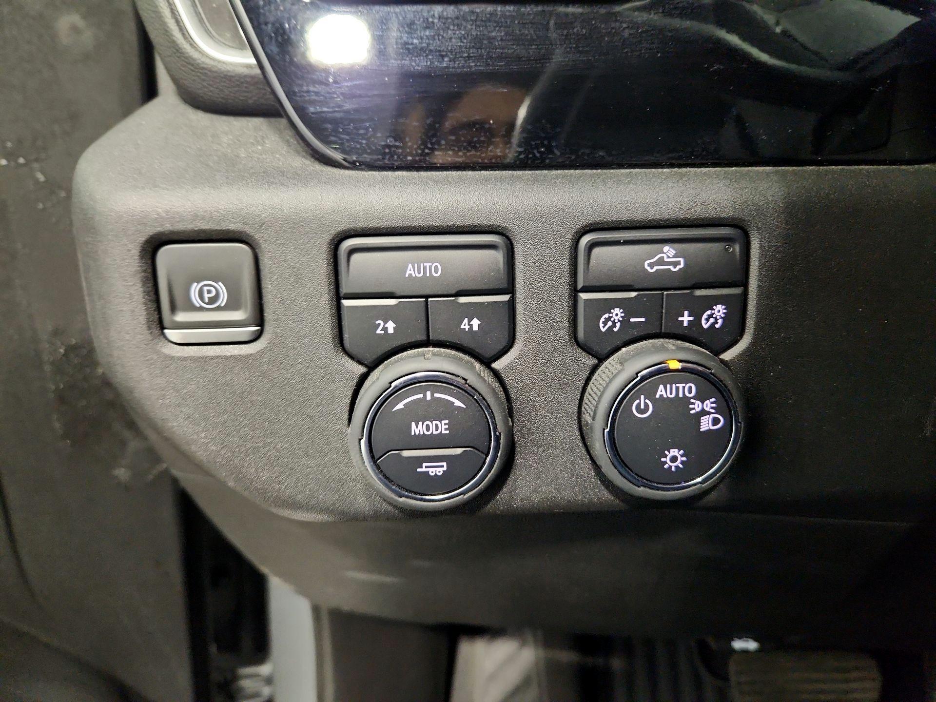 Thumbnail: 2023 Chevrolet Silverado 1500 - 13