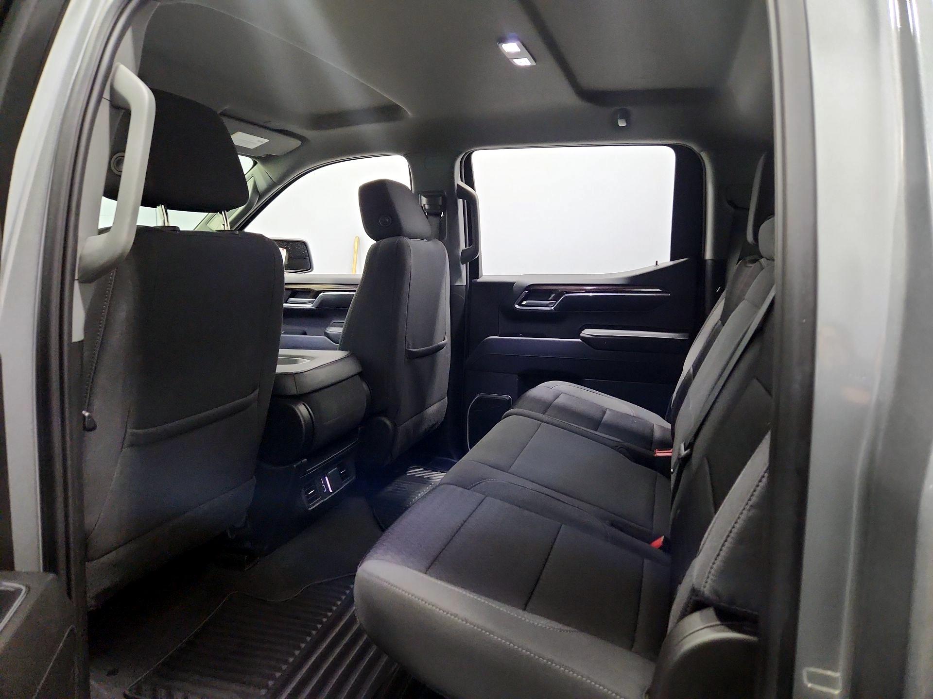 Thumbnail: 2023 Chevrolet Silverado 1500 - 20