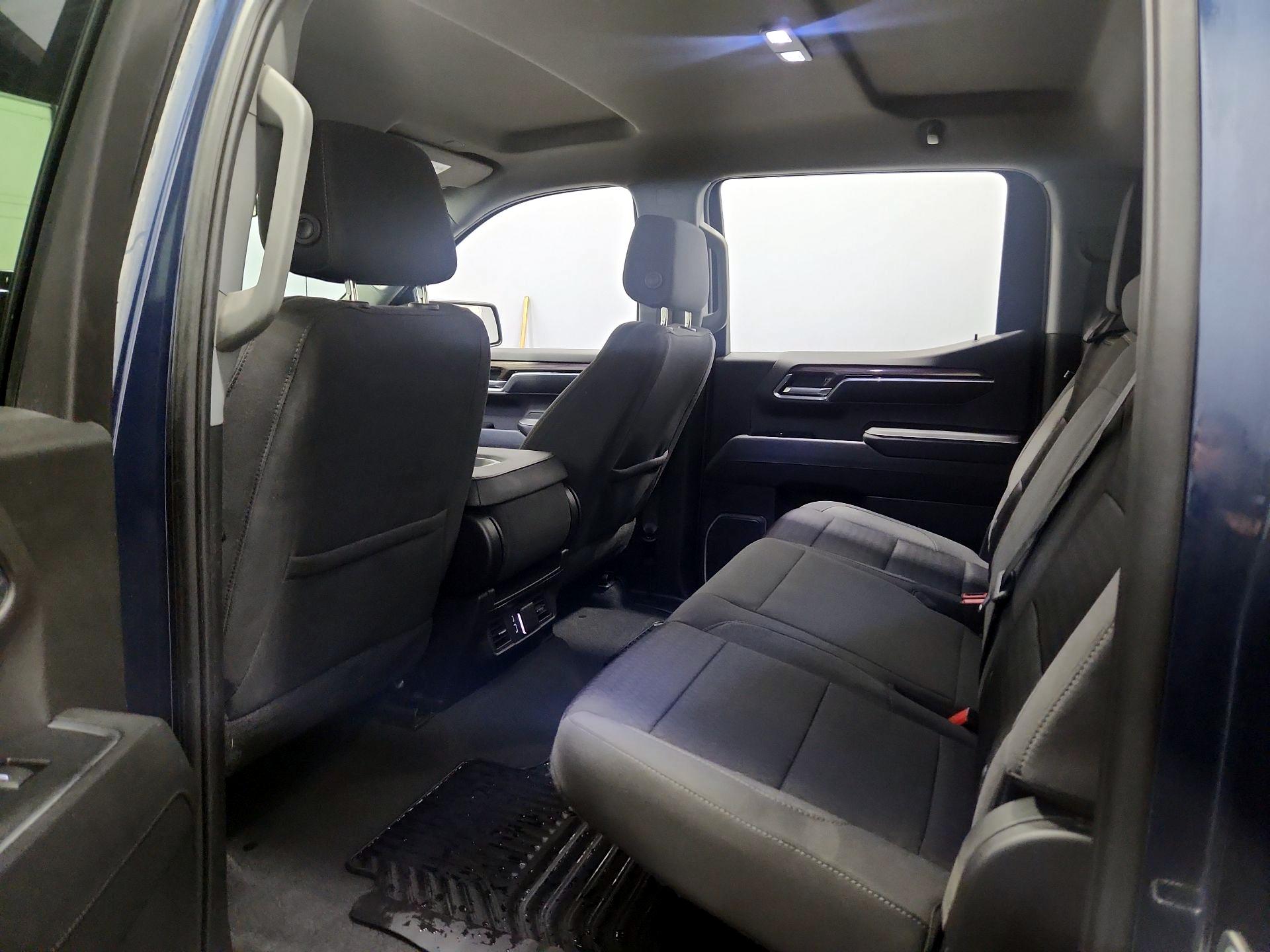 Thumbnail: 2023 Chevrolet Silverado 1500 - 20