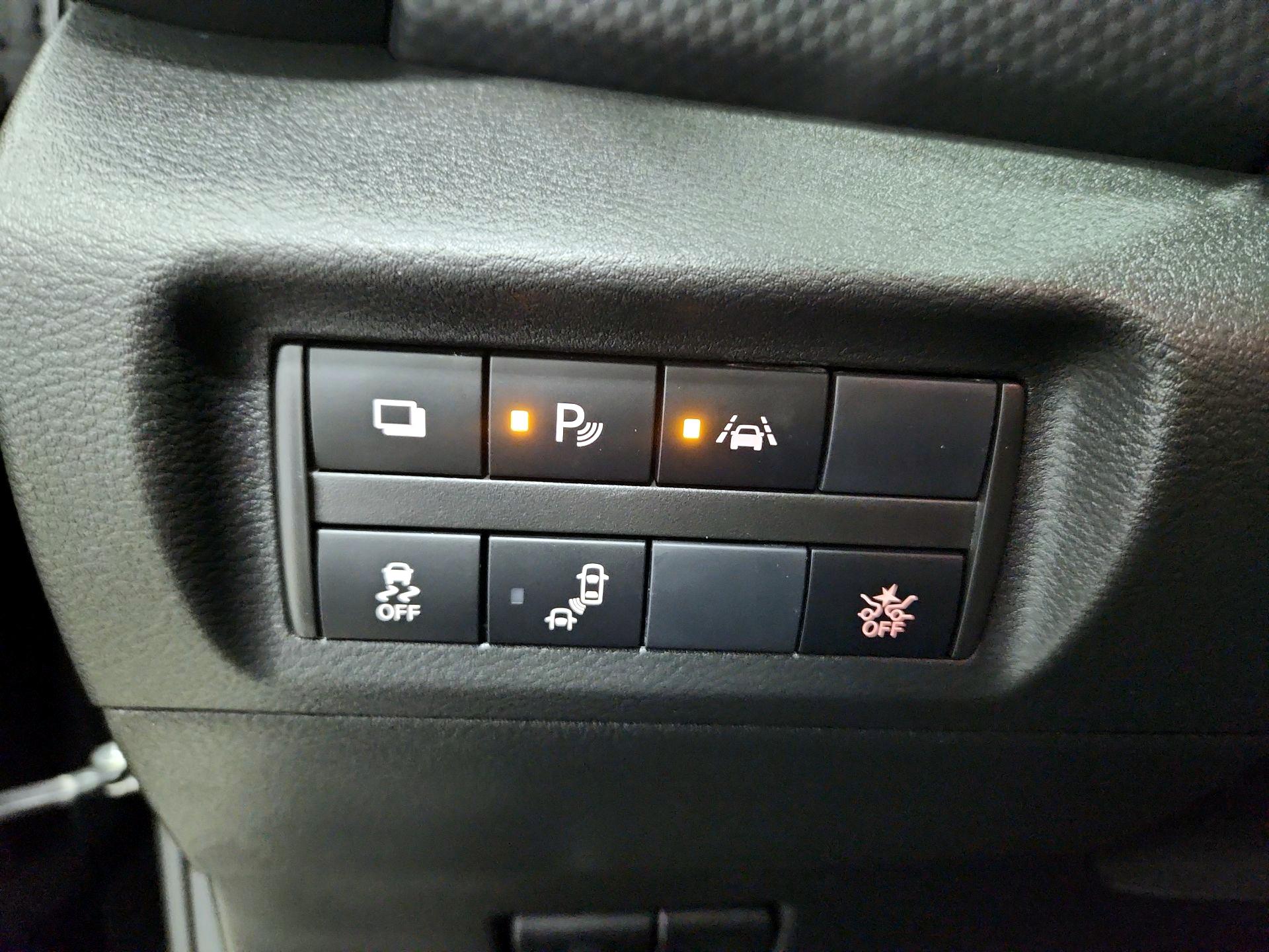 Thumbnail: 2025 Nissan Kicks - 13