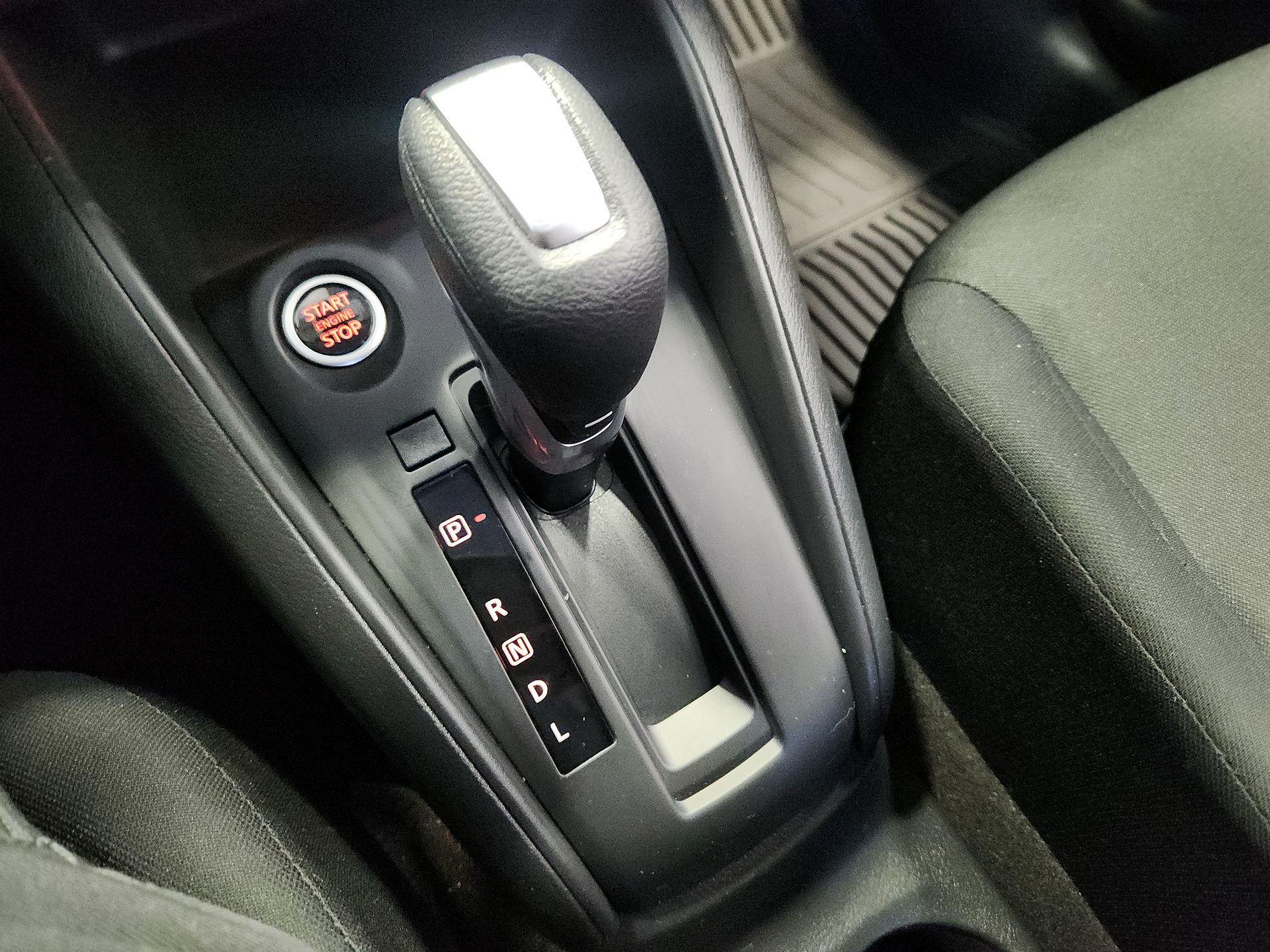 Thumbnail: 2025 Nissan Kicks - 17