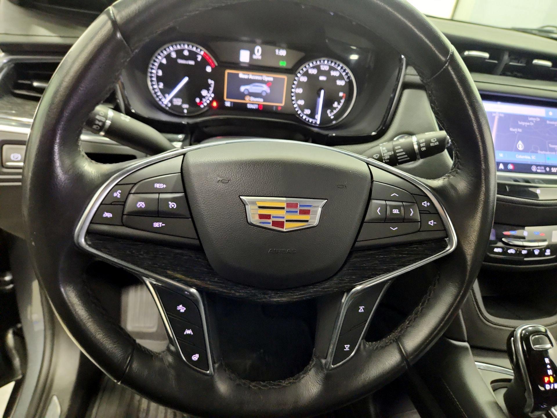 Thumbnail: 2021 Cadillac XT5 - 10