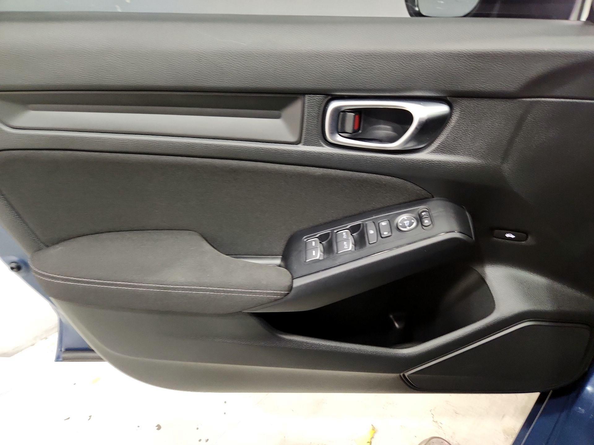 Thumbnail: 2026 Honda Civic - 12