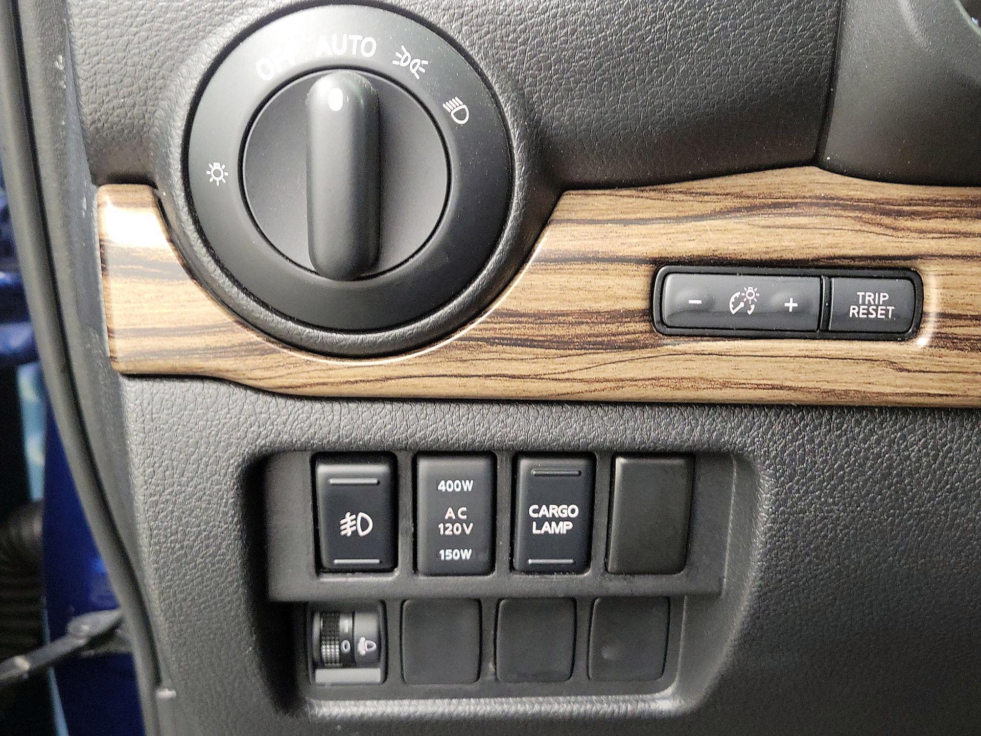 Thumbnail: 2019 Nissan Titan - 13