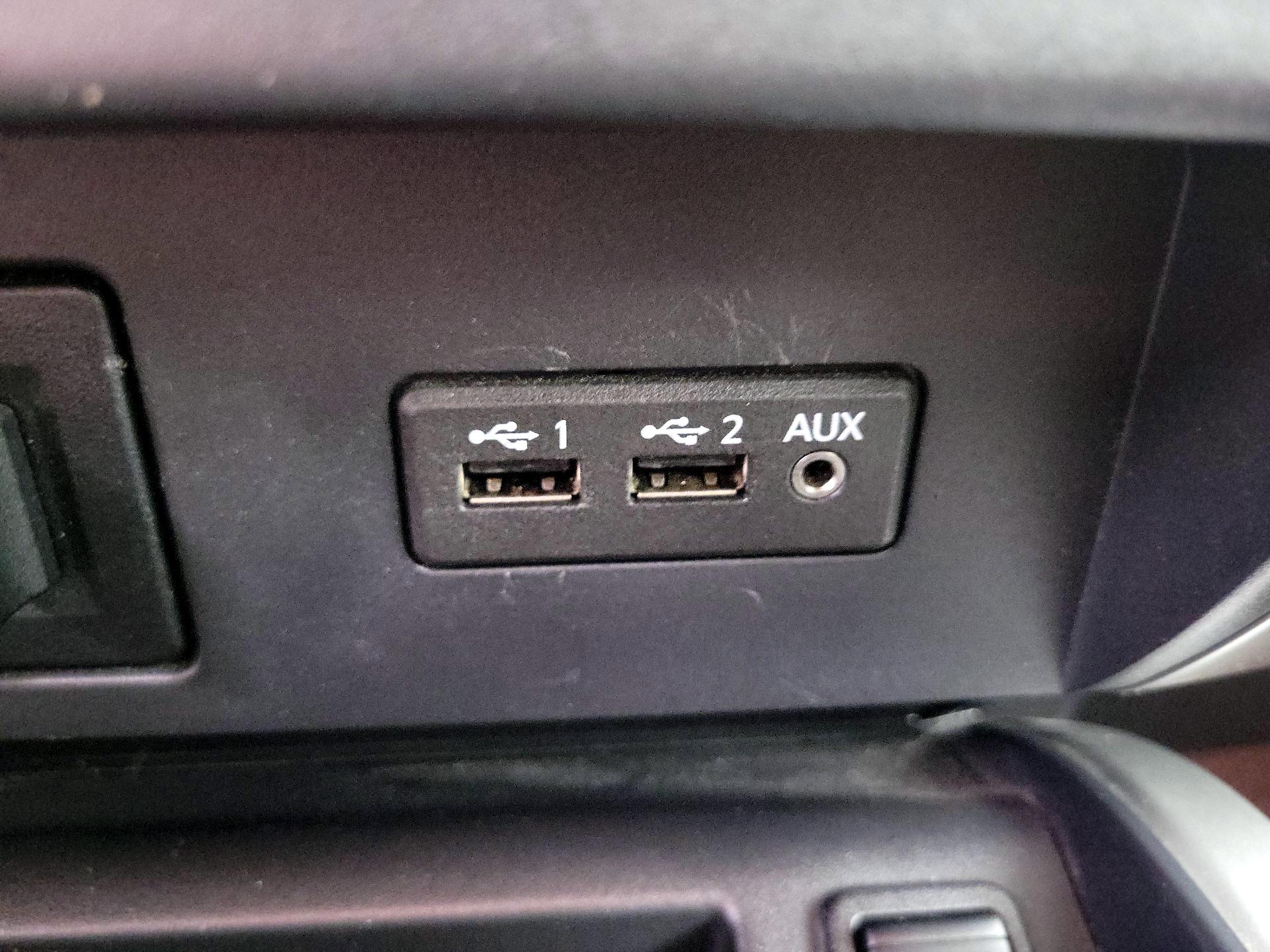 Thumbnail: 2019 Nissan Titan - 19