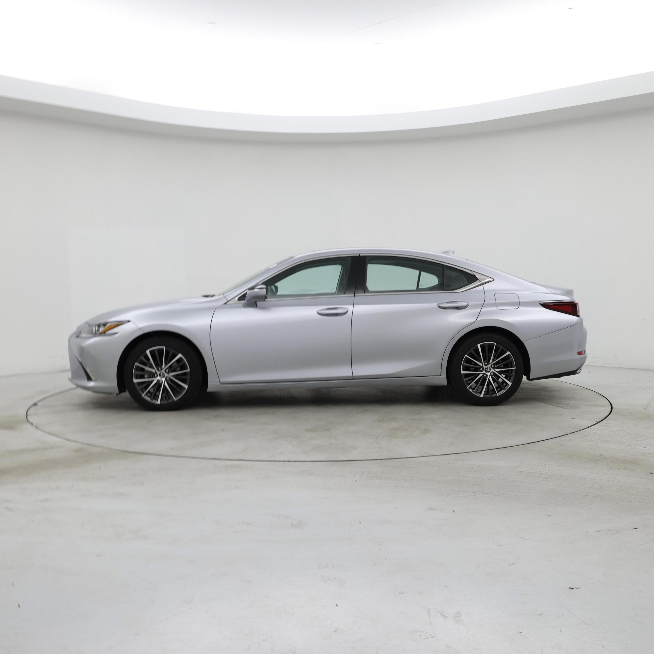 Thumbnail: 2025 Lexus ES - 3