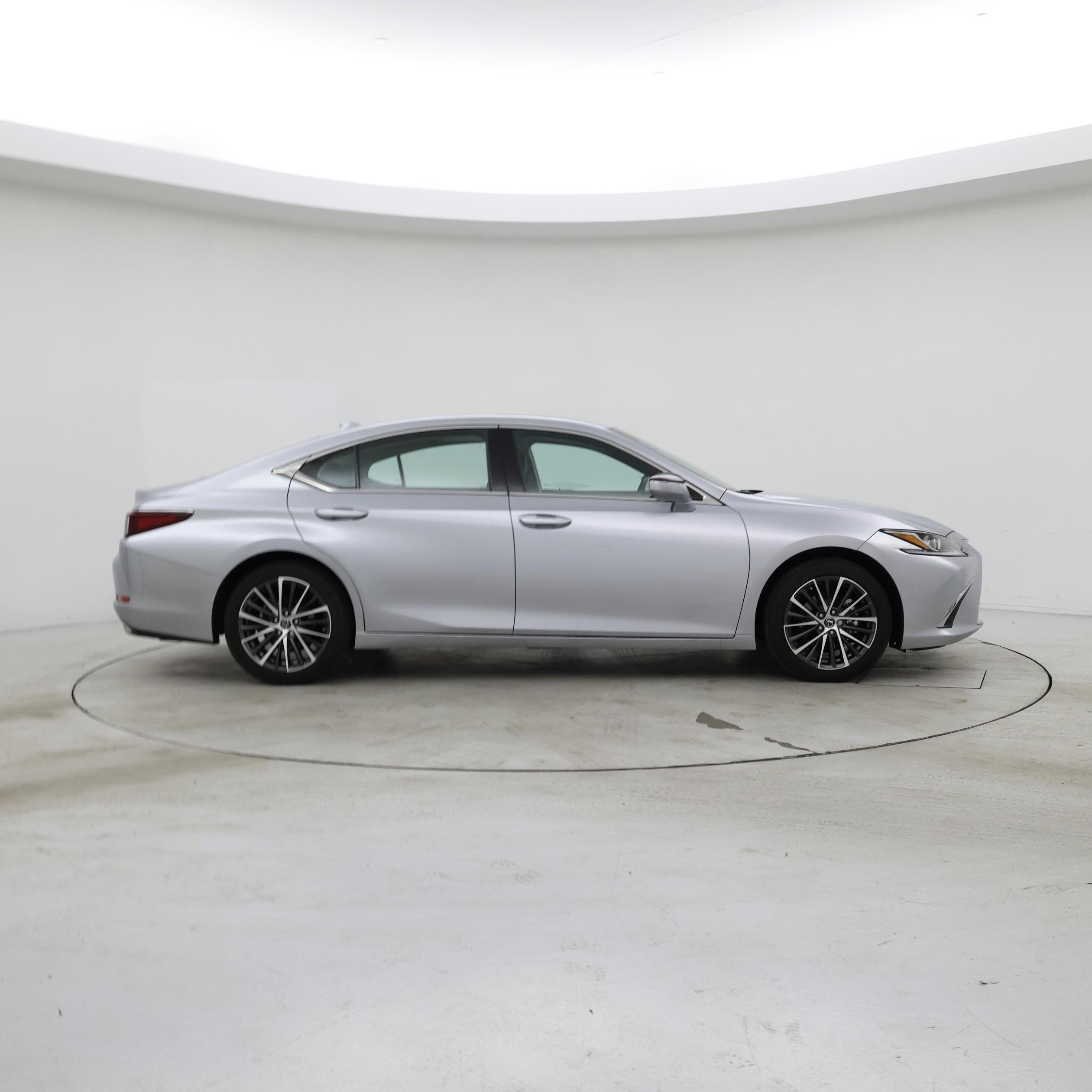 Thumbnail: 2025 Lexus ES - 7