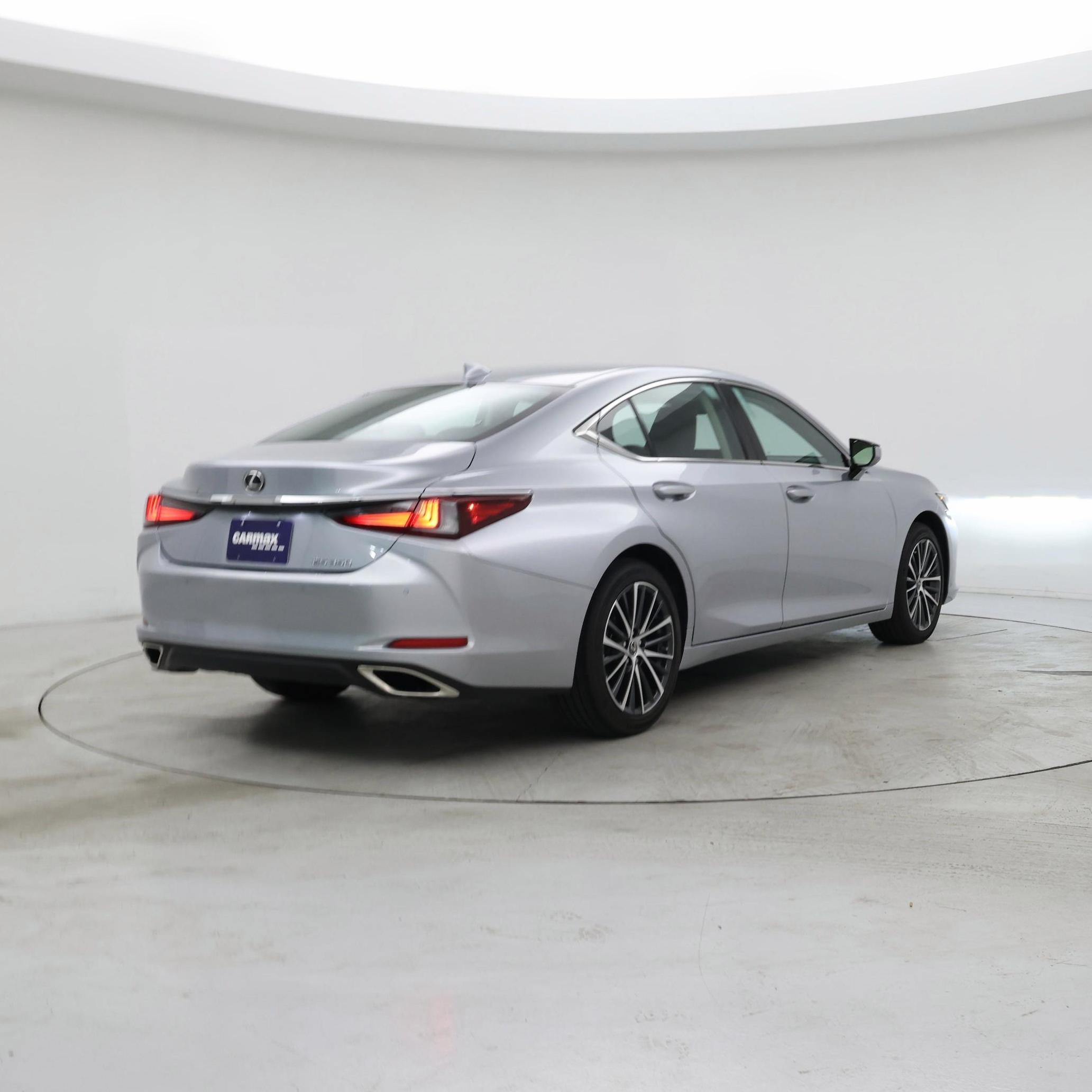 Thumbnail: 2025 Lexus ES - 8