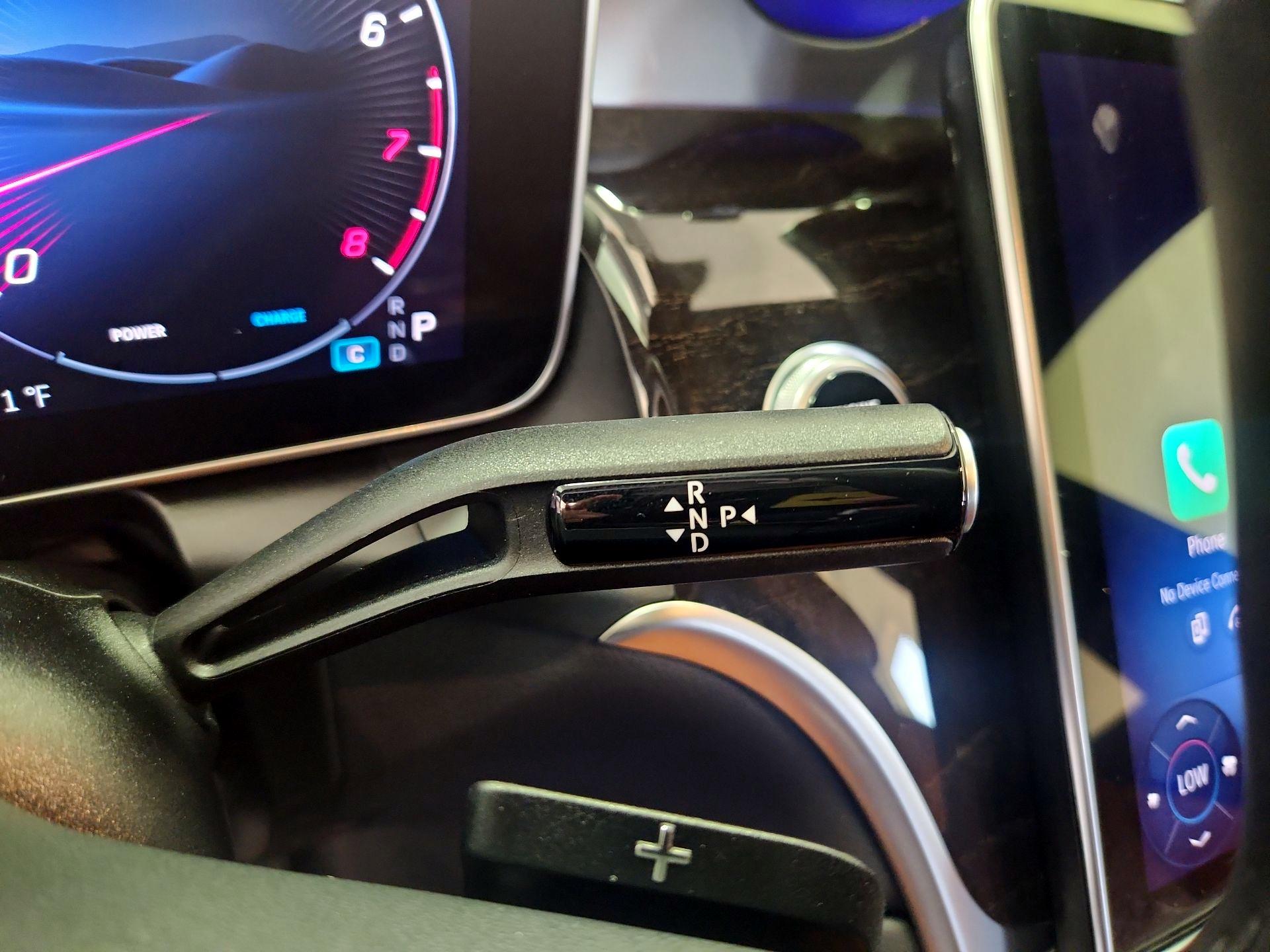 Thumbnail: 2025 Mercedes-Benz GLC - 16