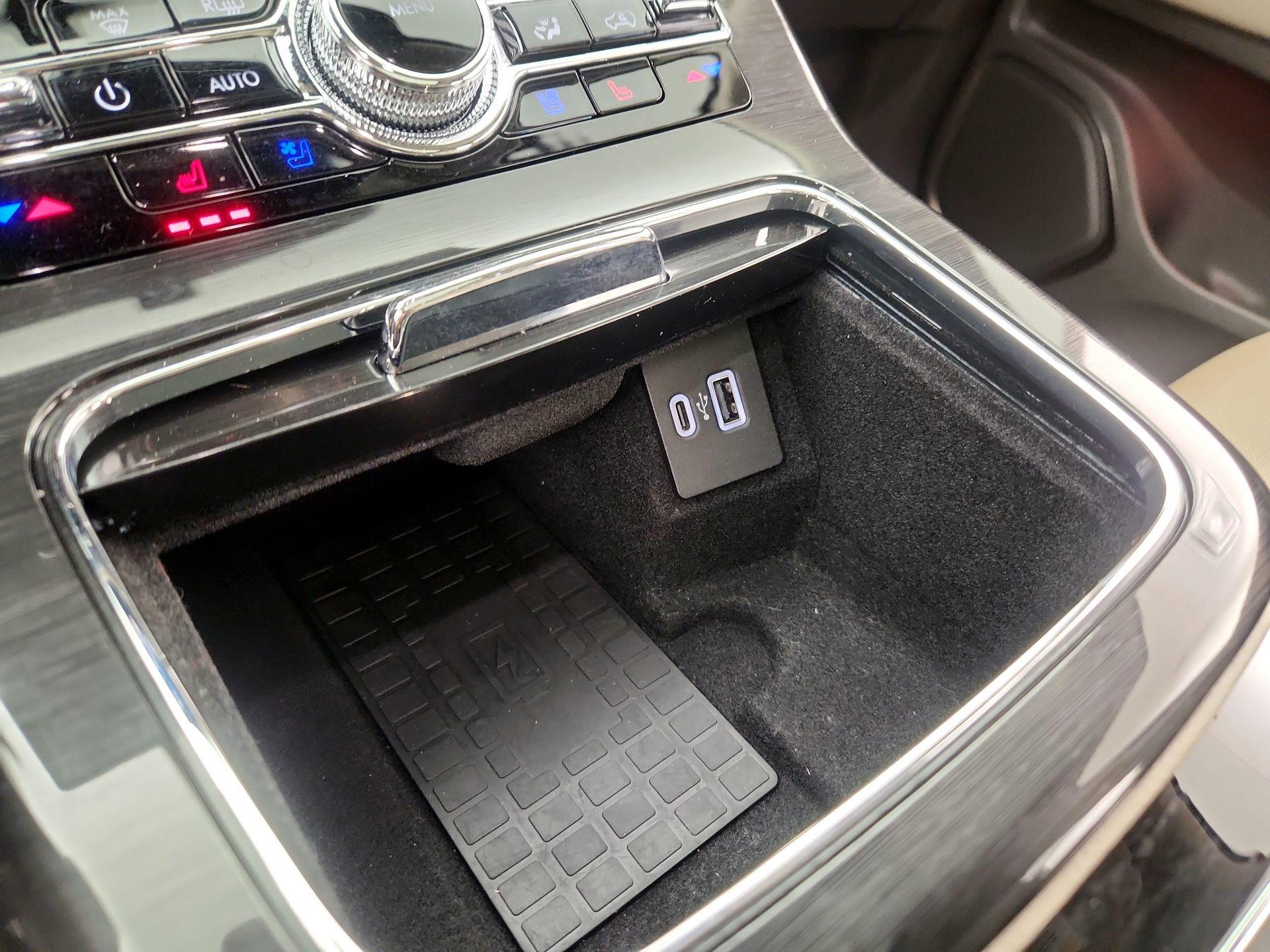 Thumbnail: 2023 Lincoln Nautilus - 19