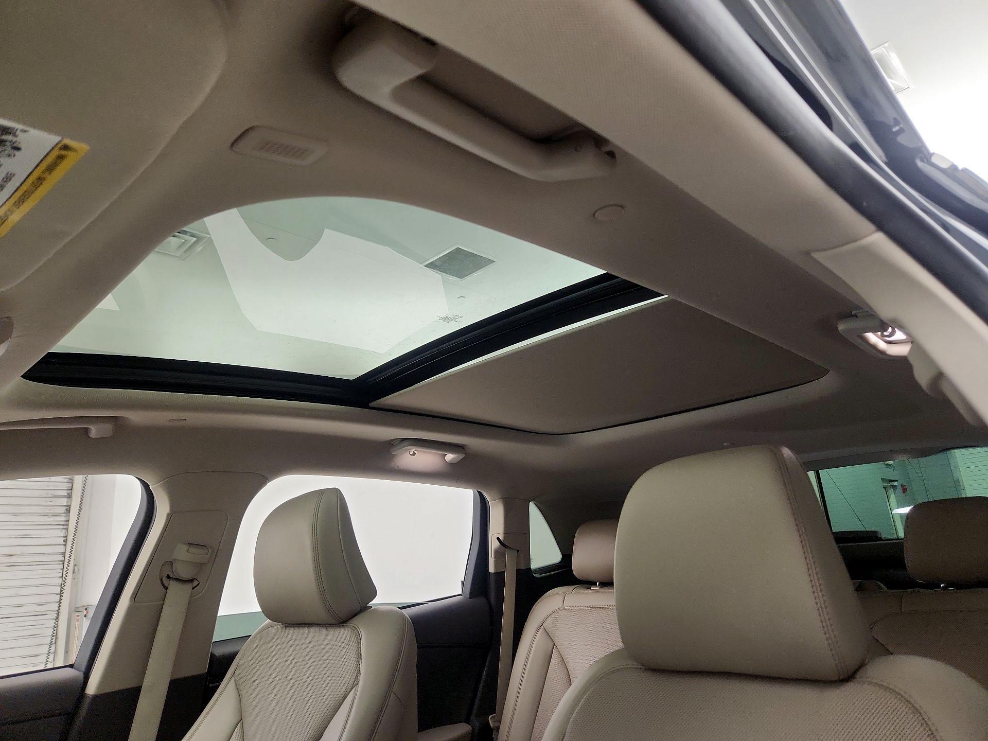 Thumbnail: 2023 Lincoln Nautilus - 20