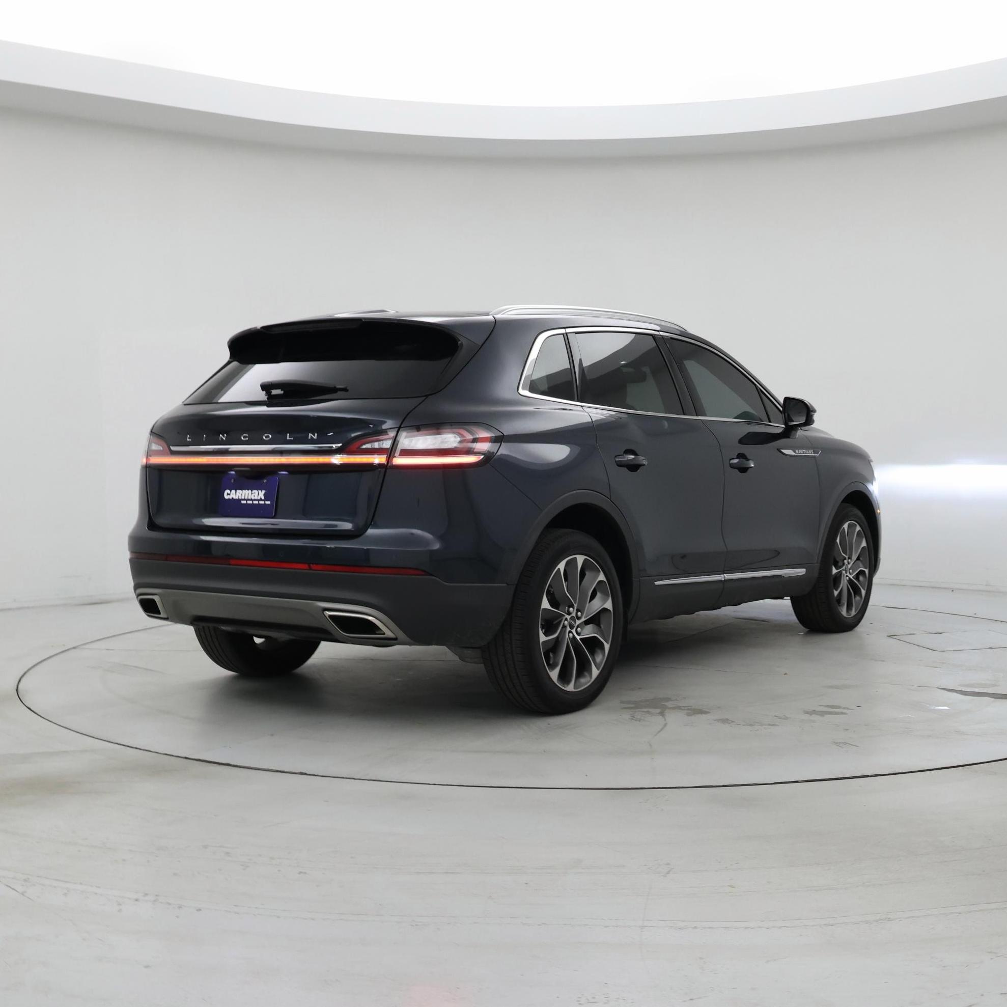 Thumbnail: 2023 Lincoln Nautilus - 8