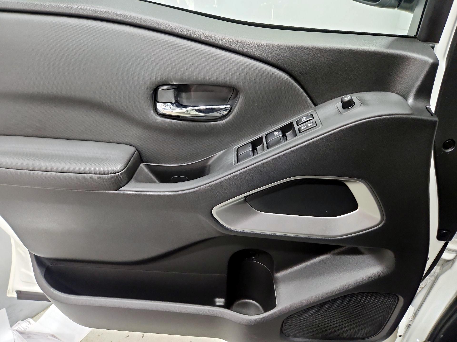 Thumbnail: 2024 Nissan Frontier - 12