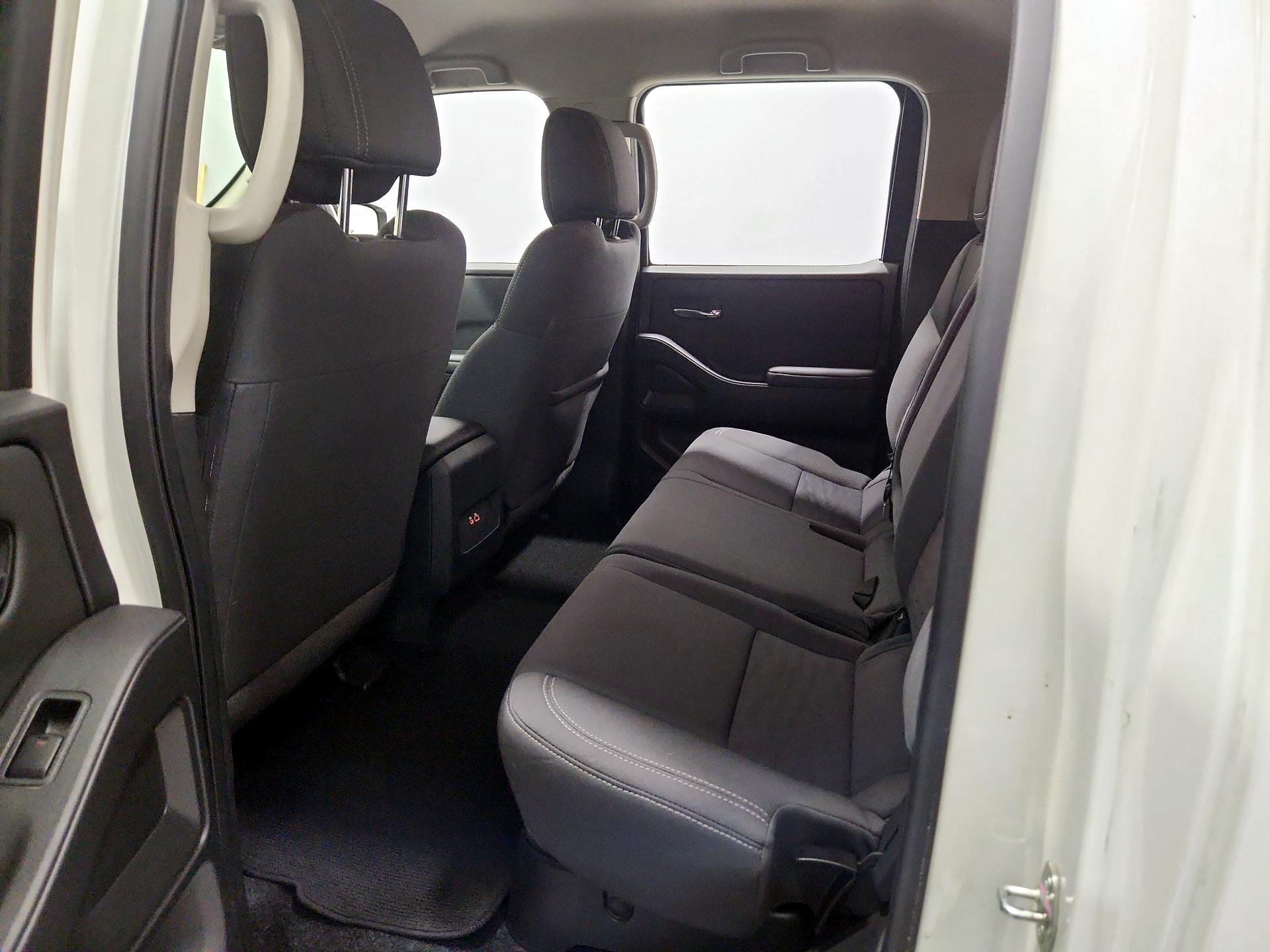 Thumbnail: 2024 Nissan Frontier - 19