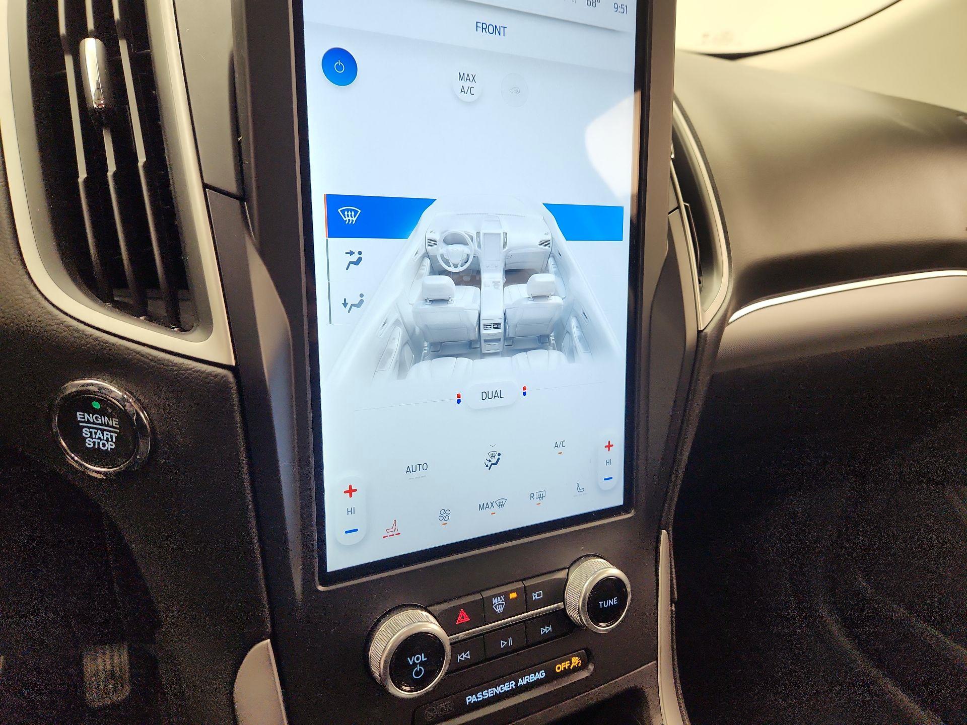 Thumbnail: 2021 Ford Edge - 16