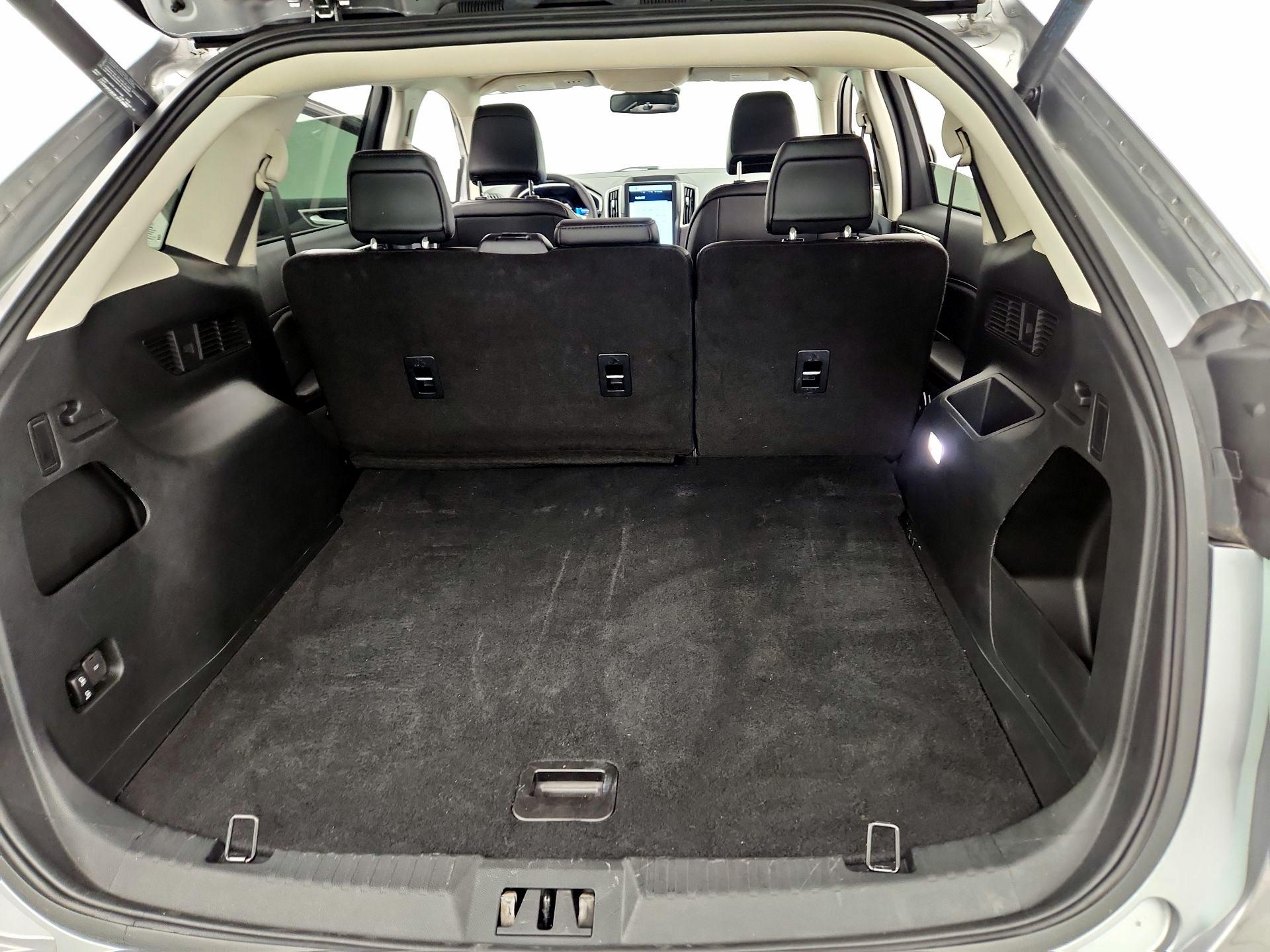 Thumbnail: 2021 Ford Edge - 20