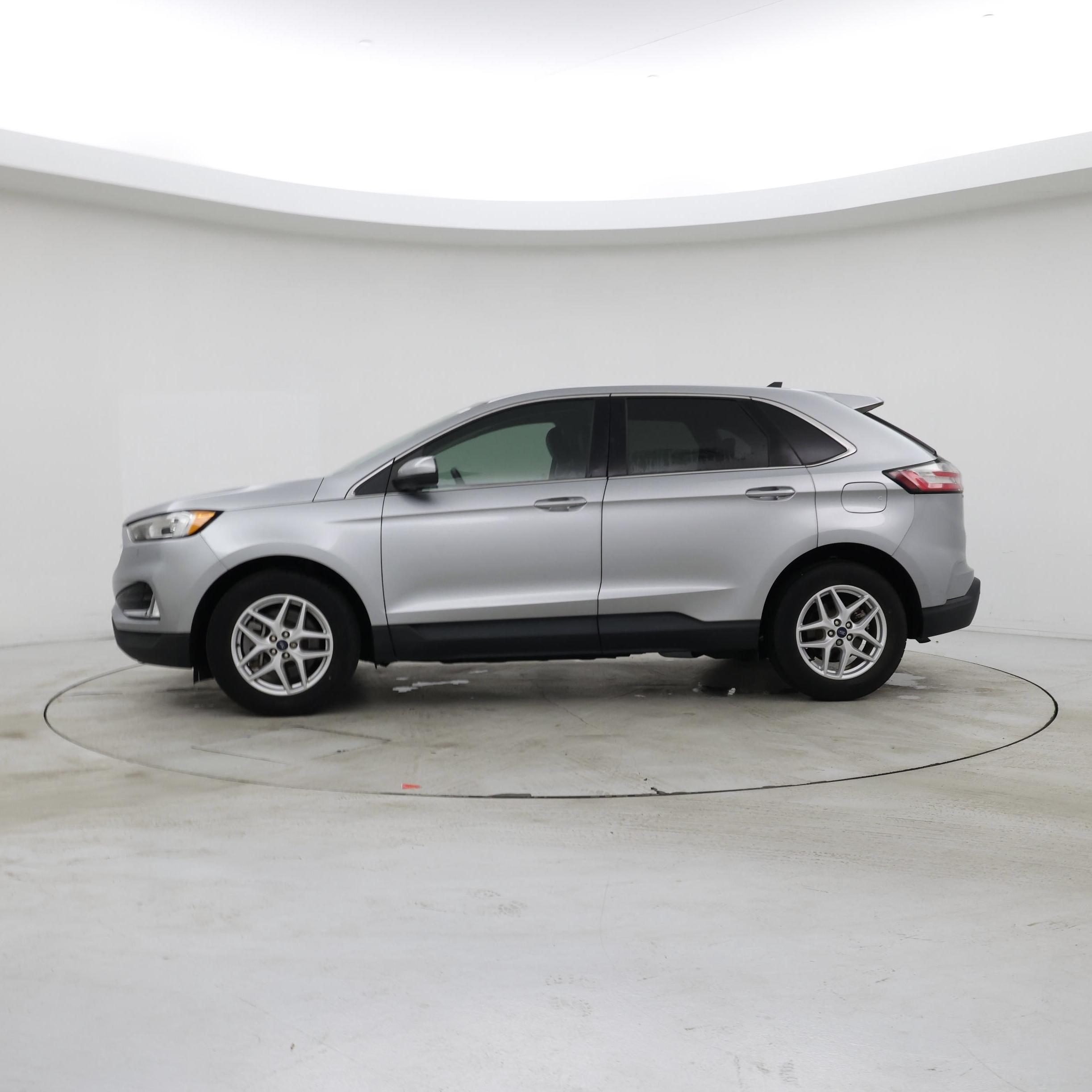 Thumbnail: 2021 Ford Edge - 3