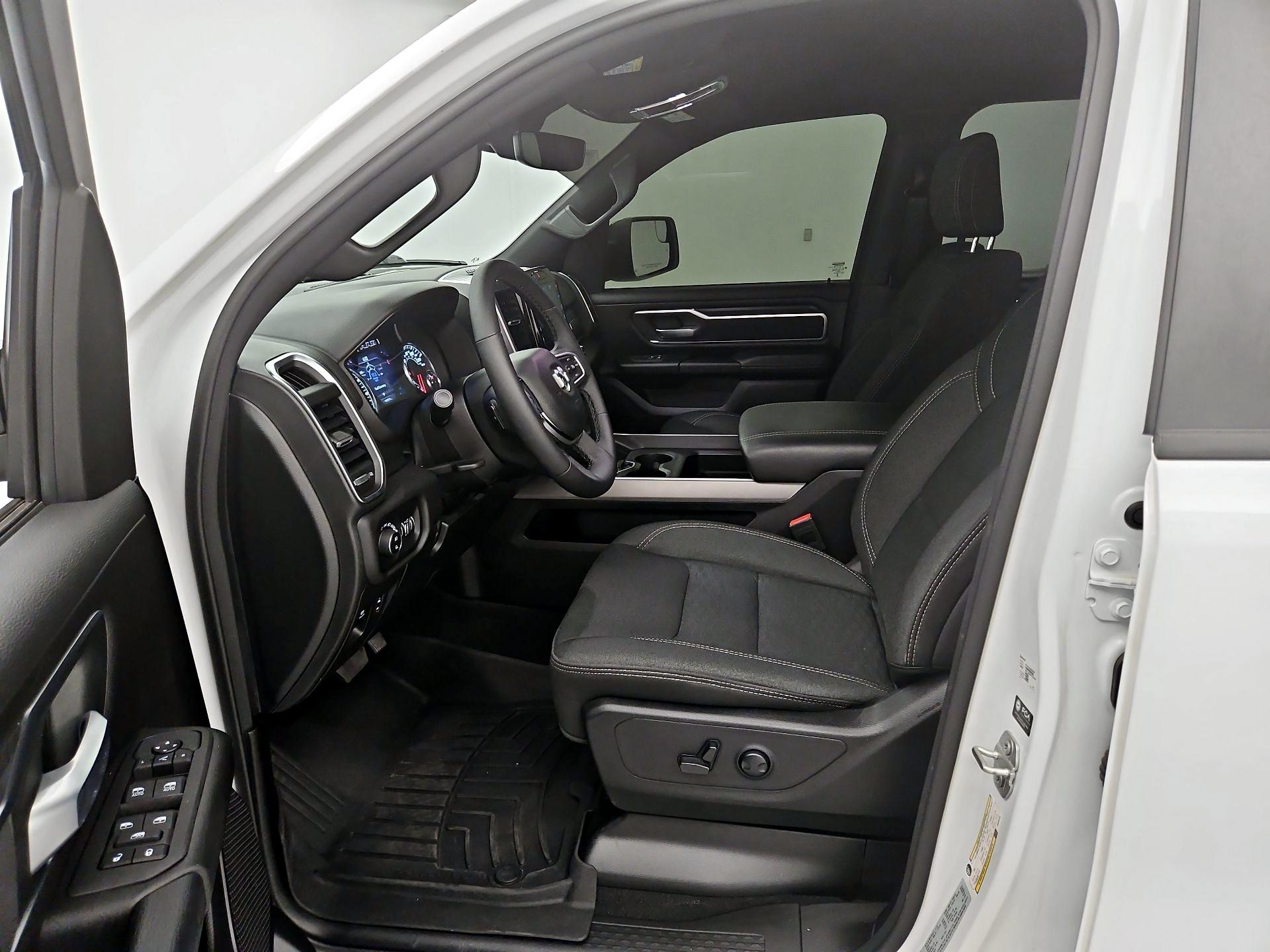 Thumbnail: 2025 RAM 1500 - 11