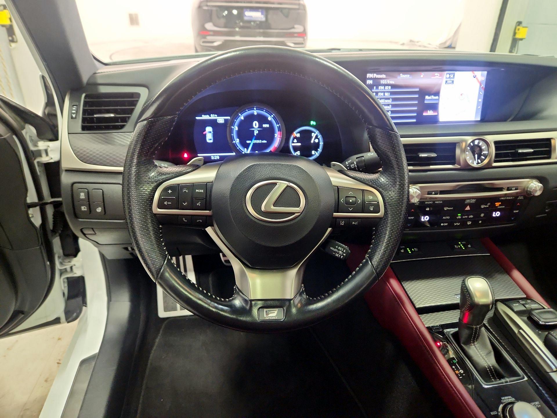 Thumbnail: 2020 Lexus GS - 10