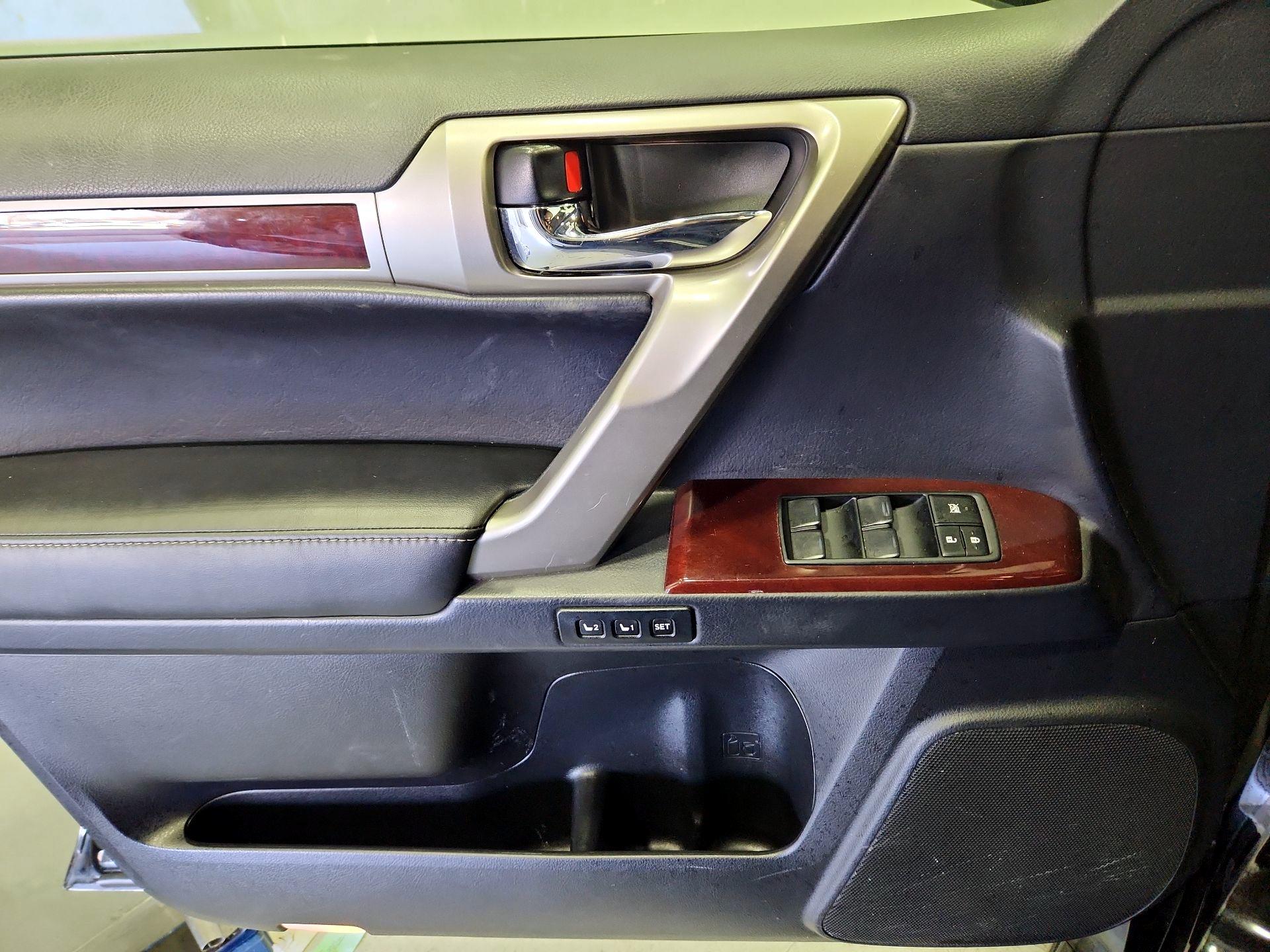 Thumbnail: 2019 Lexus GX - 12