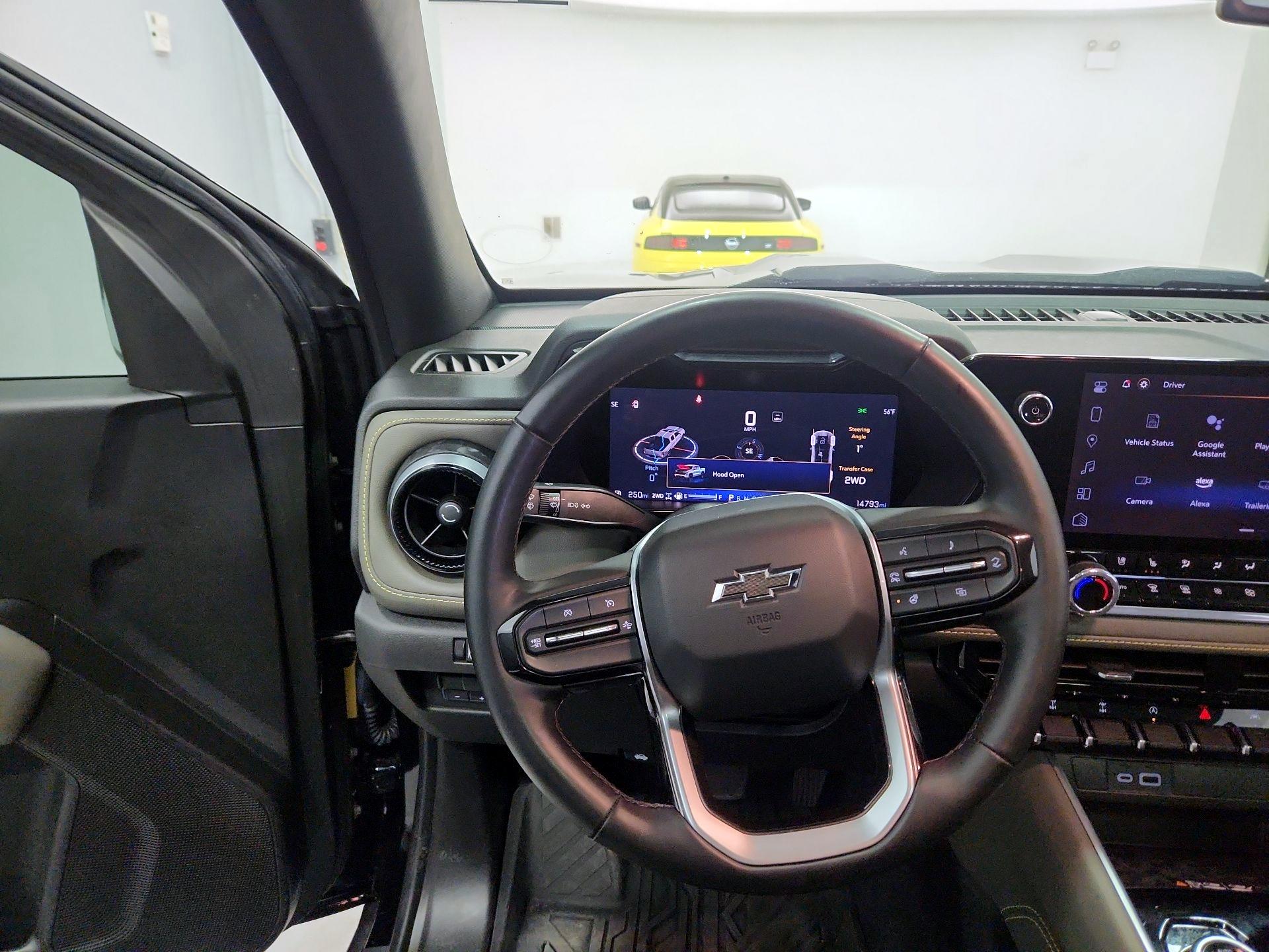 Thumbnail: 2024 Chevrolet Colorado - 10