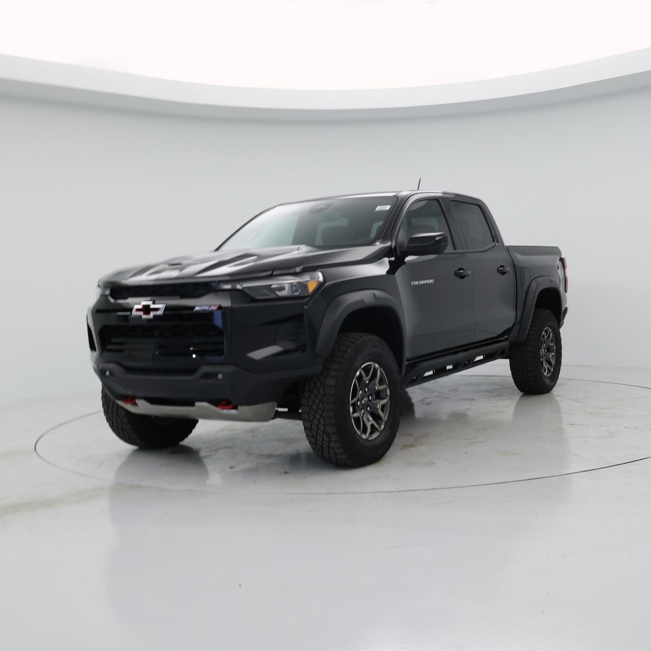 Thumbnail: 2024 Chevrolet Colorado - 4