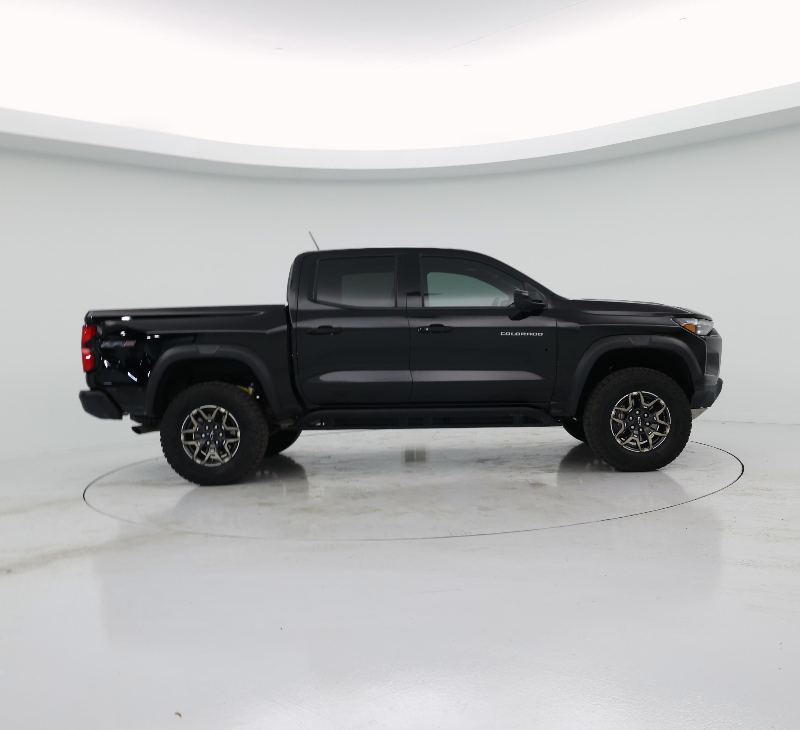 Thumbnail: 2024 Chevrolet Colorado - 7