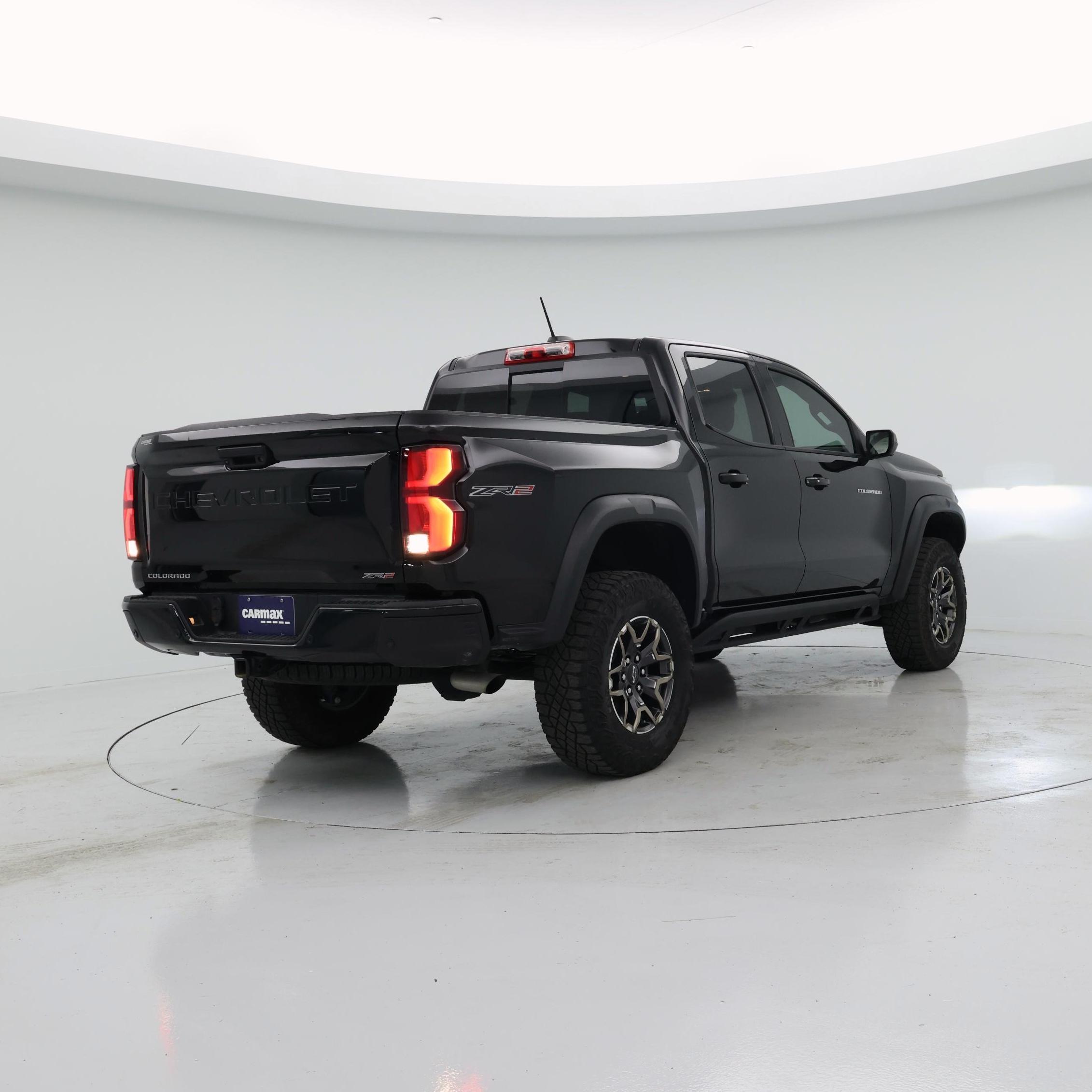 Thumbnail: 2024 Chevrolet Colorado - 8