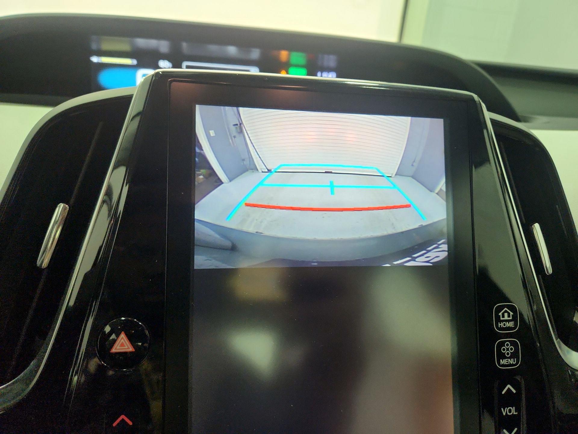 Thumbnail: 2018 Toyota Prius - 15