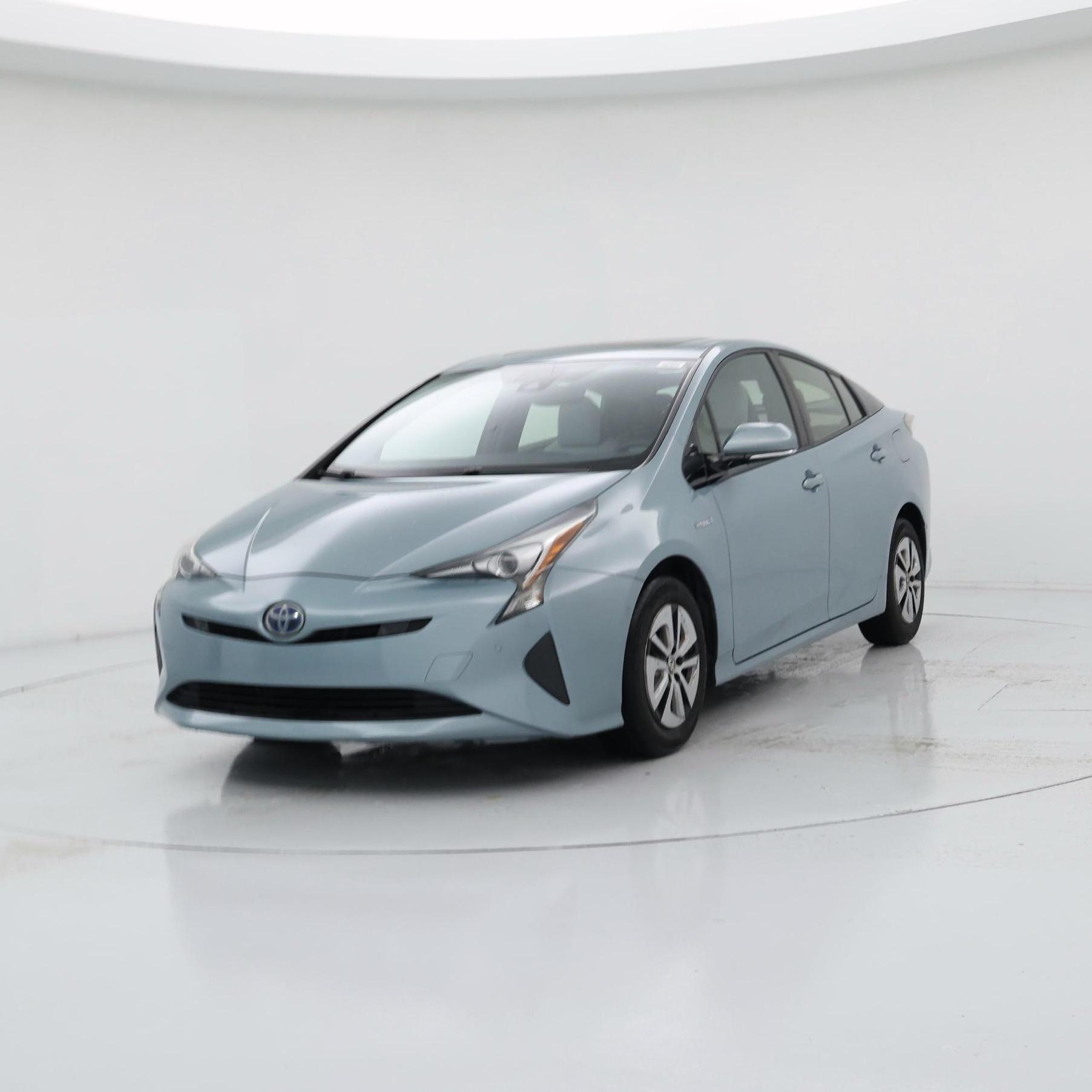 Thumbnail: 2018 Toyota Prius - 4