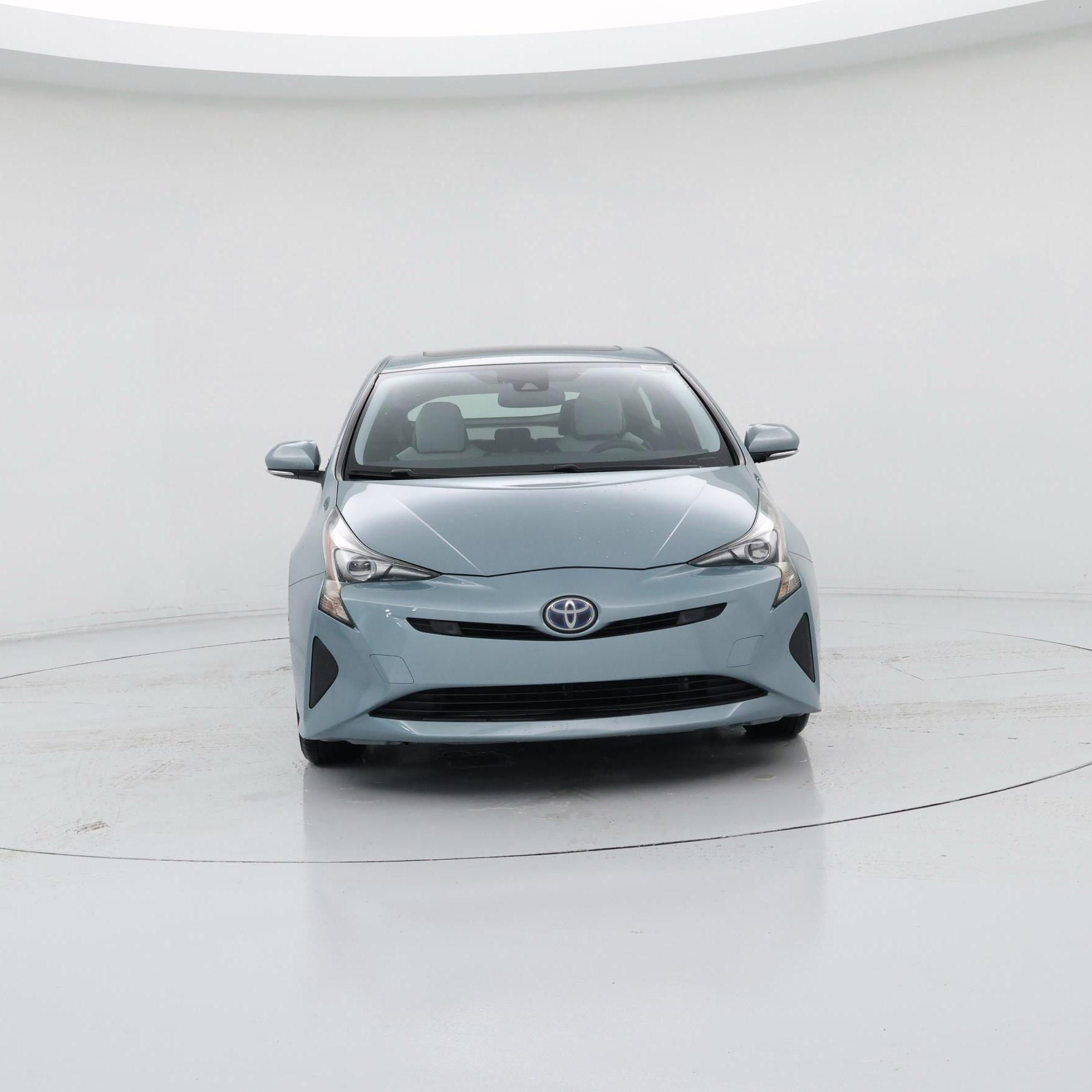 Thumbnail: 2018 Toyota Prius - 5