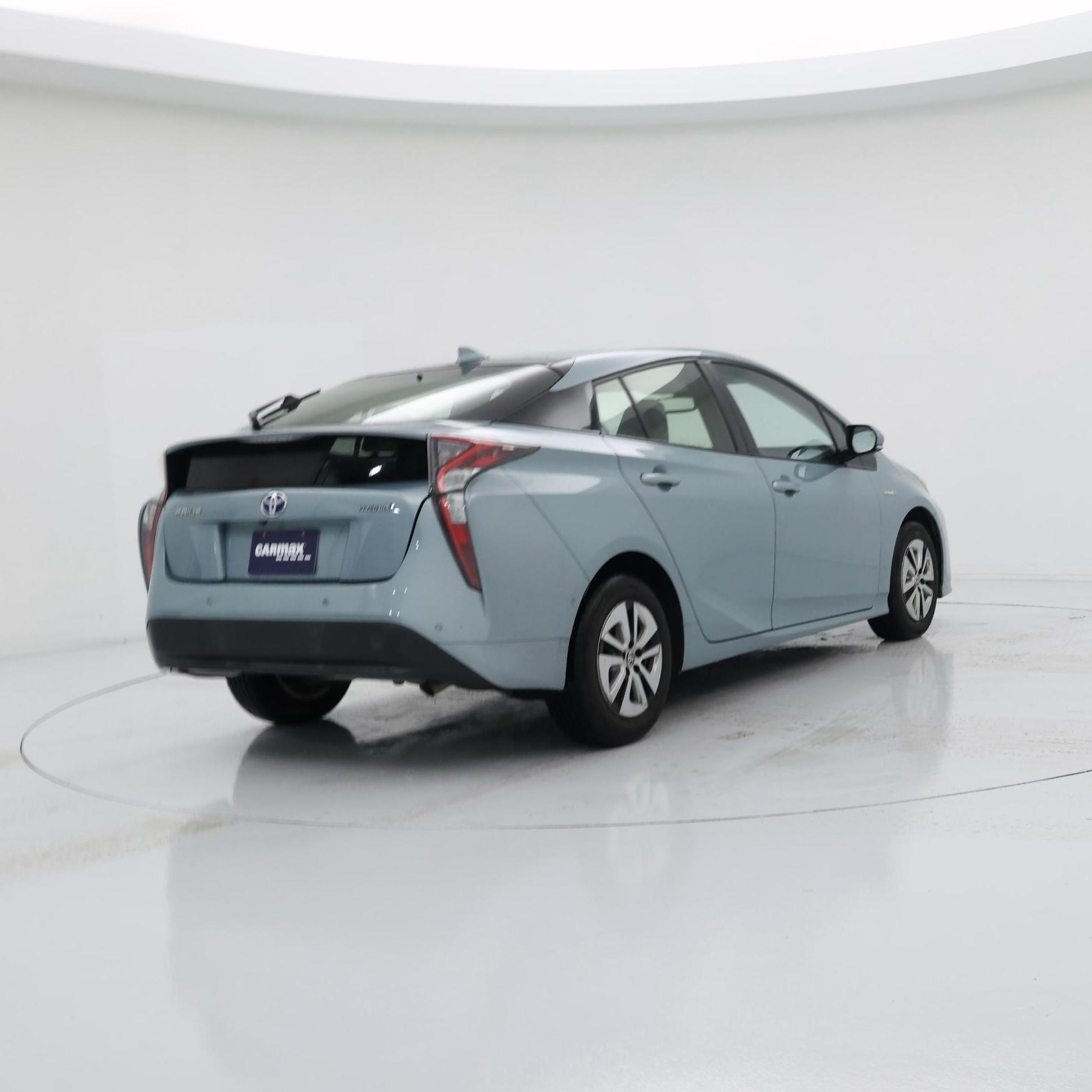 Thumbnail: 2018 Toyota Prius - 8