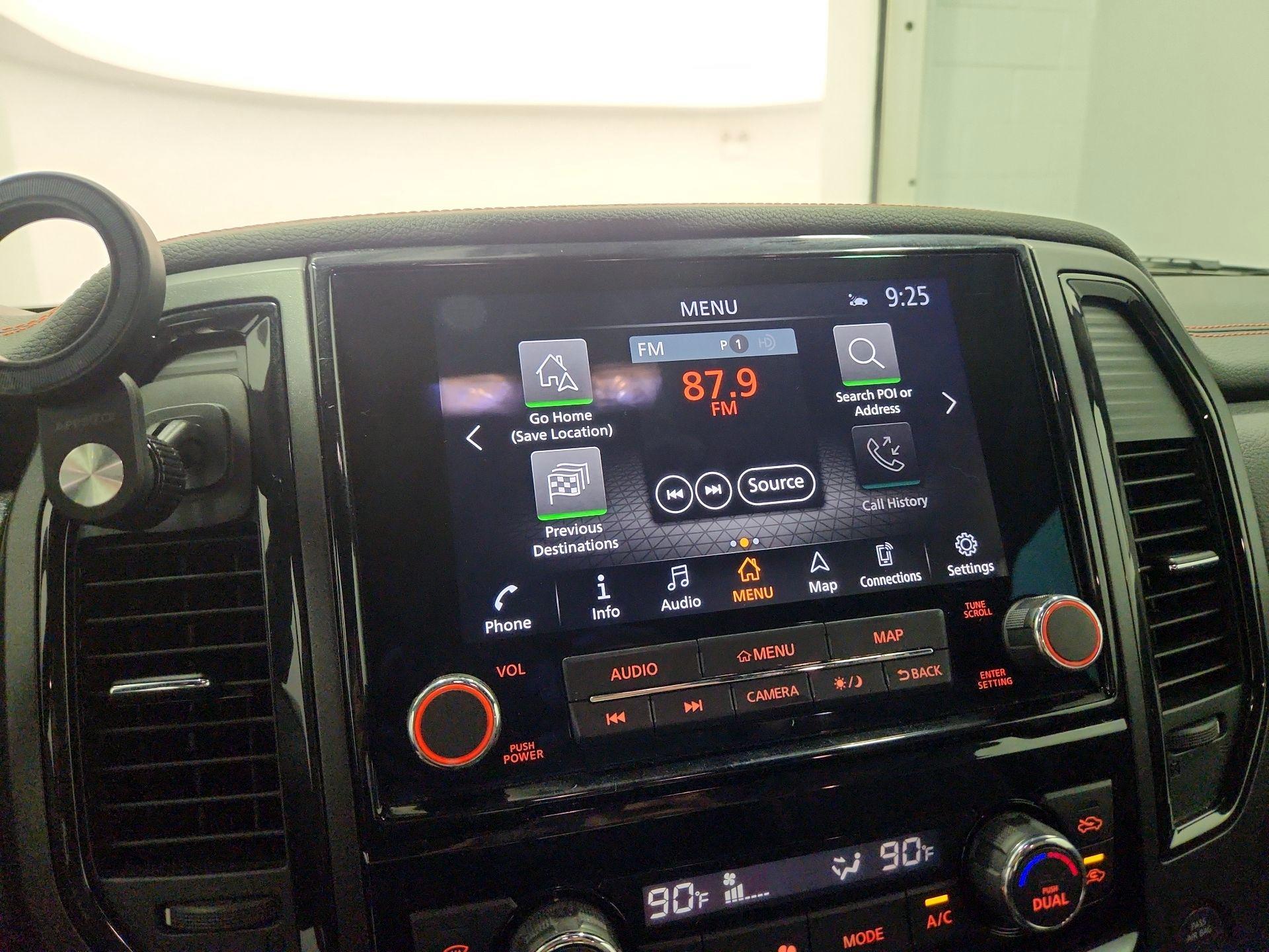 Thumbnail: 2020 Nissan Titan - 15