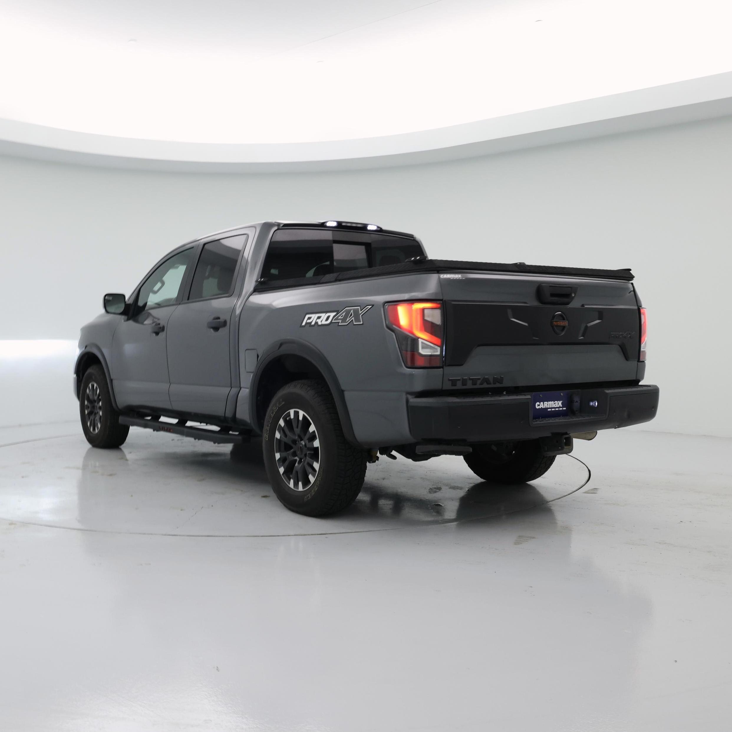 Thumbnail: 2020 Nissan Titan - 2