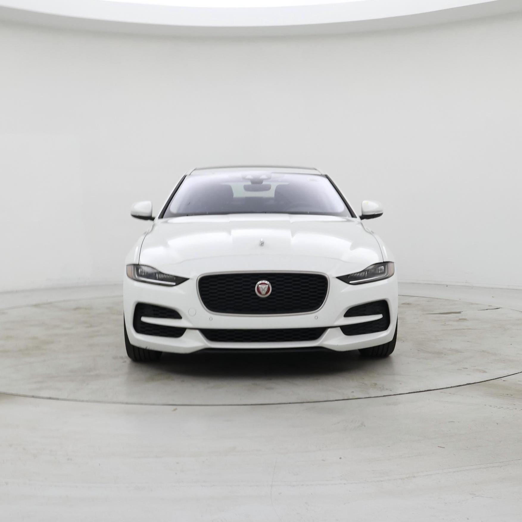 Thumbnail: 2020 Jaguar XE - 5